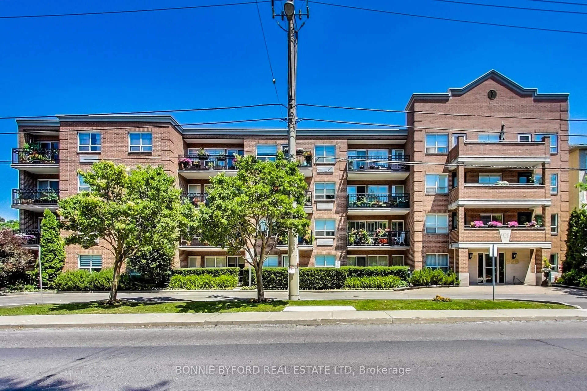 Front of Unit 307, 928 Millwood Road