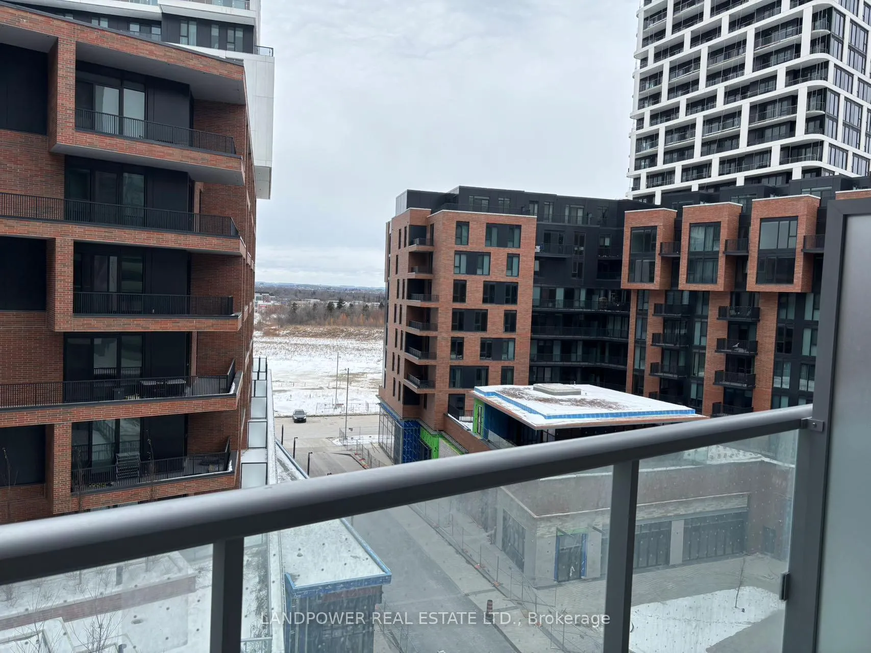 Photo 11 of Unit 809, 8119 Birchmount Road, Markham, Unionville — HOMEH