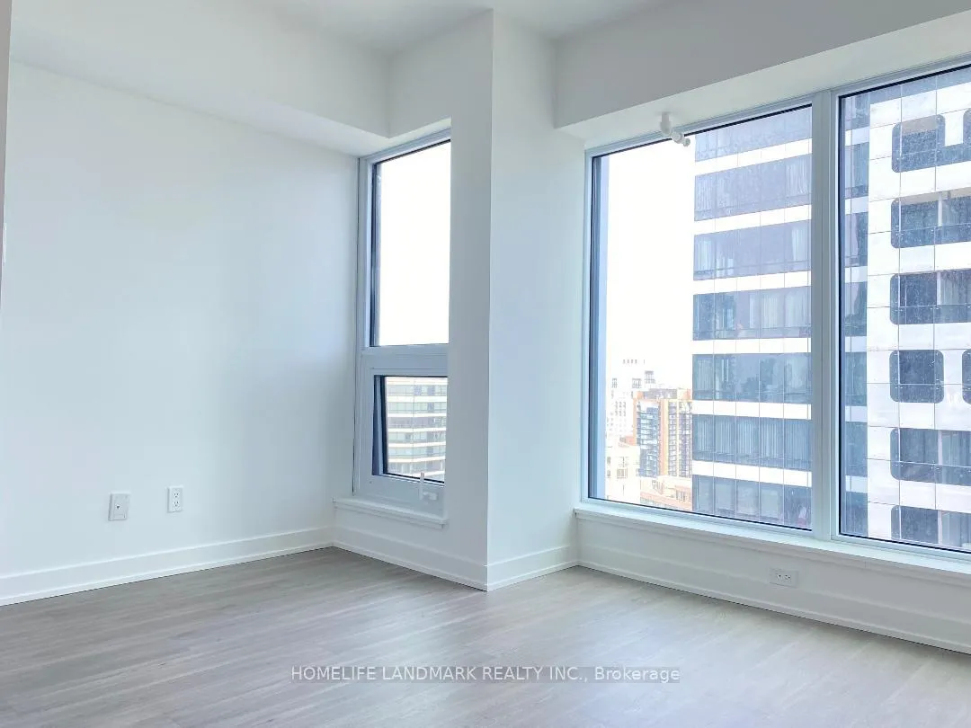 Photo 8 of Unit 3907, 8 Wellesley Street W, Toronto, Bay Street Corridor — HOMEH