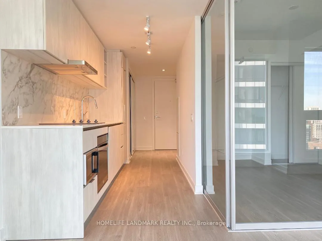 Photo 9 of Unit 3907, 8 Wellesley Street W, Toronto, Bay Street Corridor — HOMEH