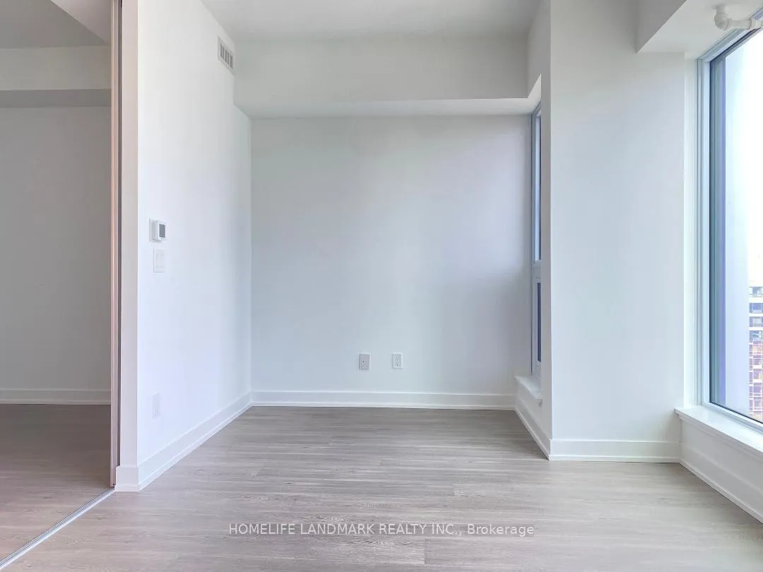 Photo 15 of Unit 3907, 8 Wellesley Street W, Toronto, Bay Street Corridor — HOMEH