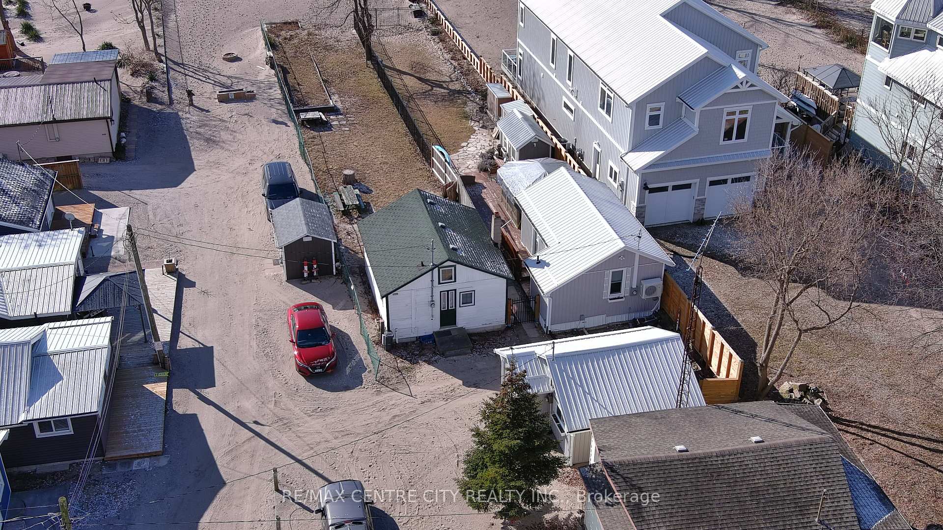 Photo 4 of Unit D, 444 Edith Cavell Boulevard, Central Elgin, Rural Central Elgin — HOMEH