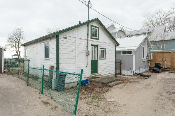 Photo 8 of Unit D, 444 Edith Cavell Boulevard, Central Elgin, Rural Central Elgin — HOMEH