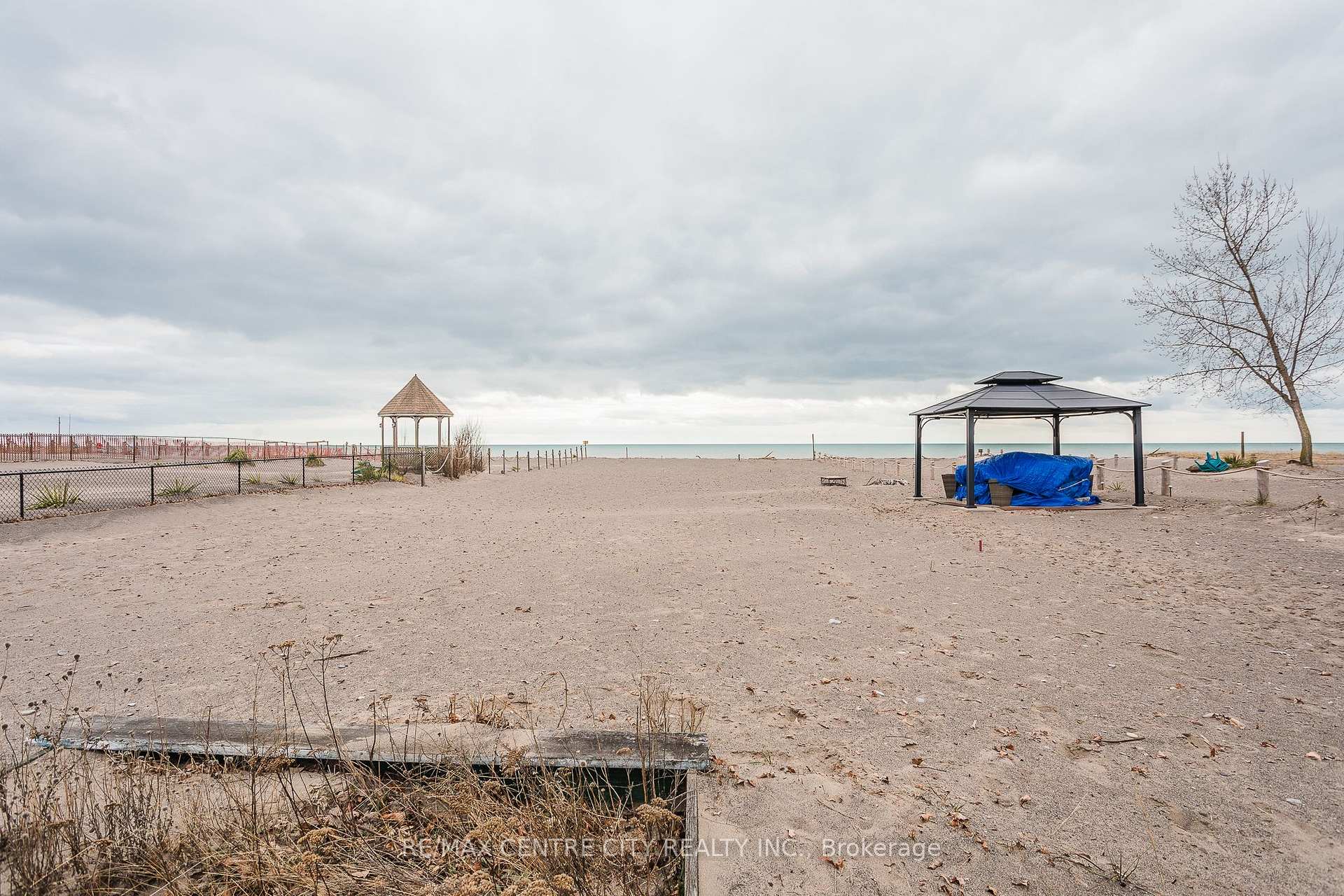 Photo 14 of Unit D, 444 Edith Cavell Boulevard, Central Elgin, Rural Central Elgin — HOMEH