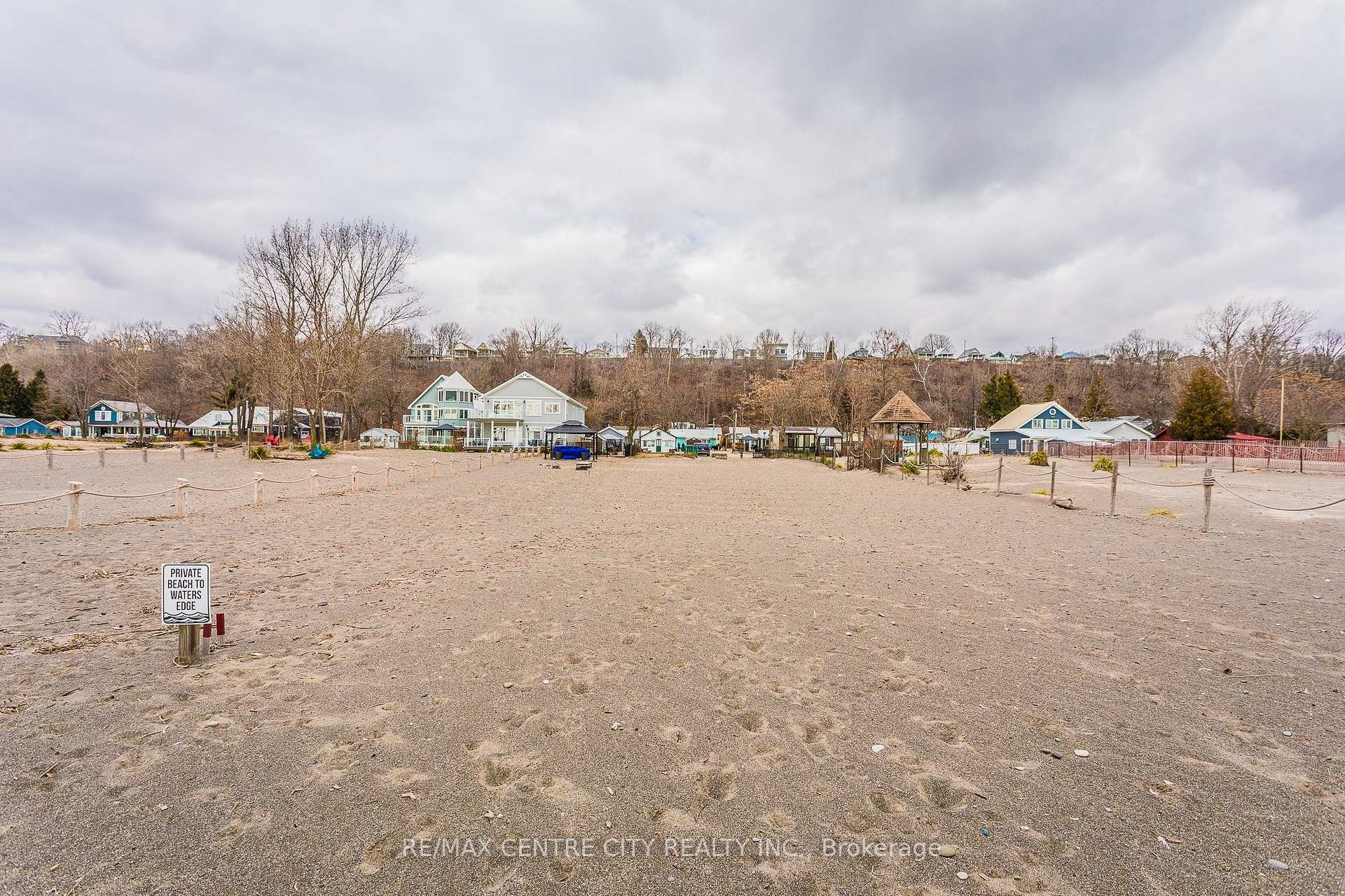 Photo 33 of Unit D, 444 Edith Cavell Boulevard, Central Elgin, Rural Central Elgin — HOMEH