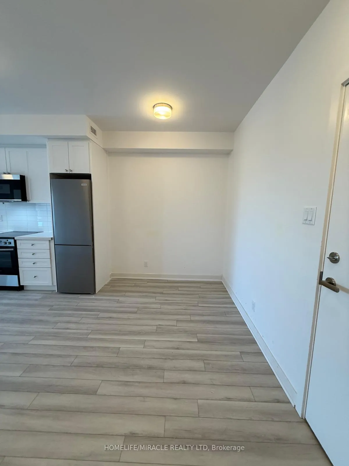 Photo 6 of Unit 1107, 55 Clarington Boulevard, Clarington, Bowmanville — HOMEH