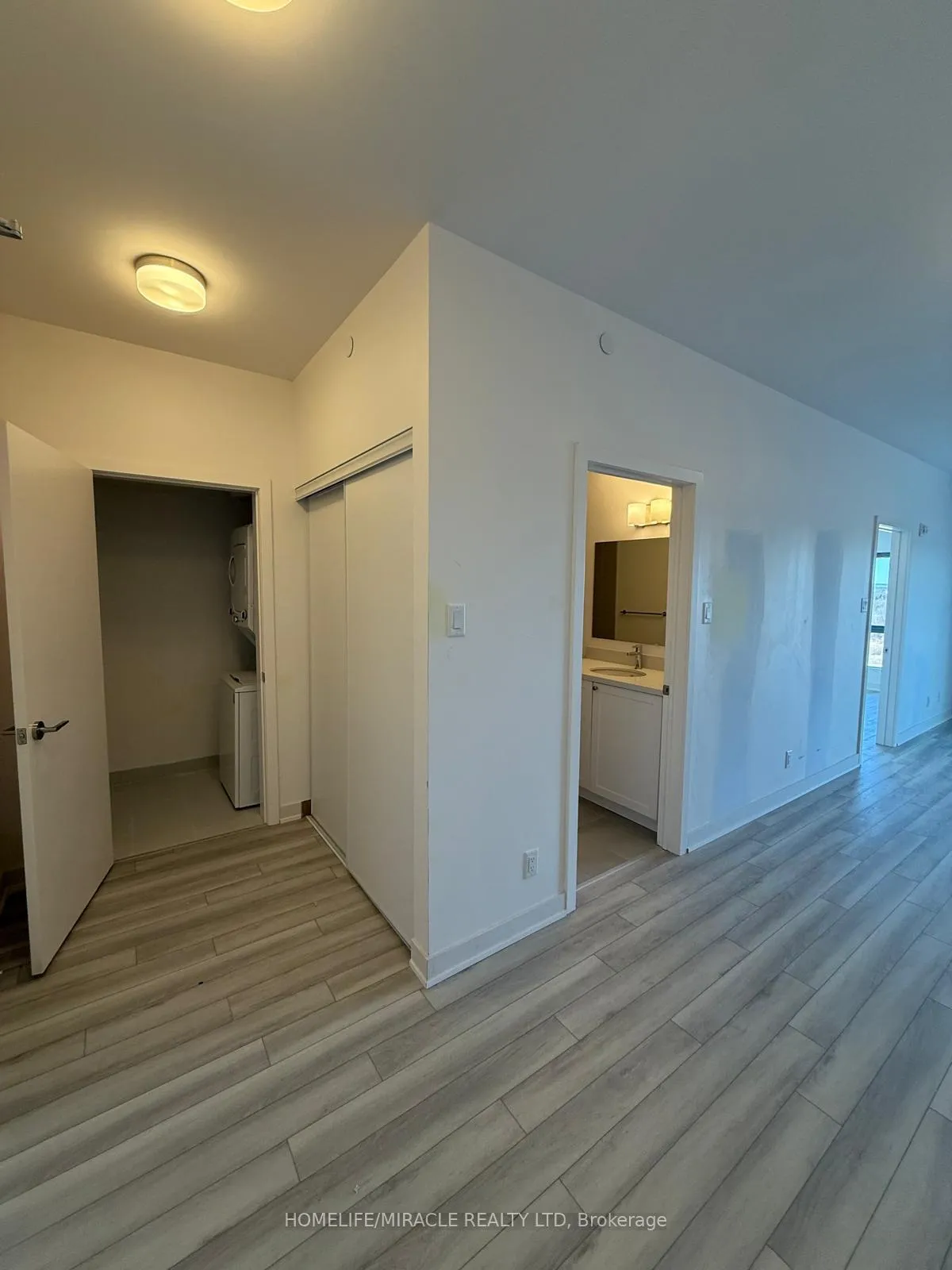 Photo 12 of Unit 1107, 55 Clarington Boulevard, Clarington, Bowmanville — HOMEH