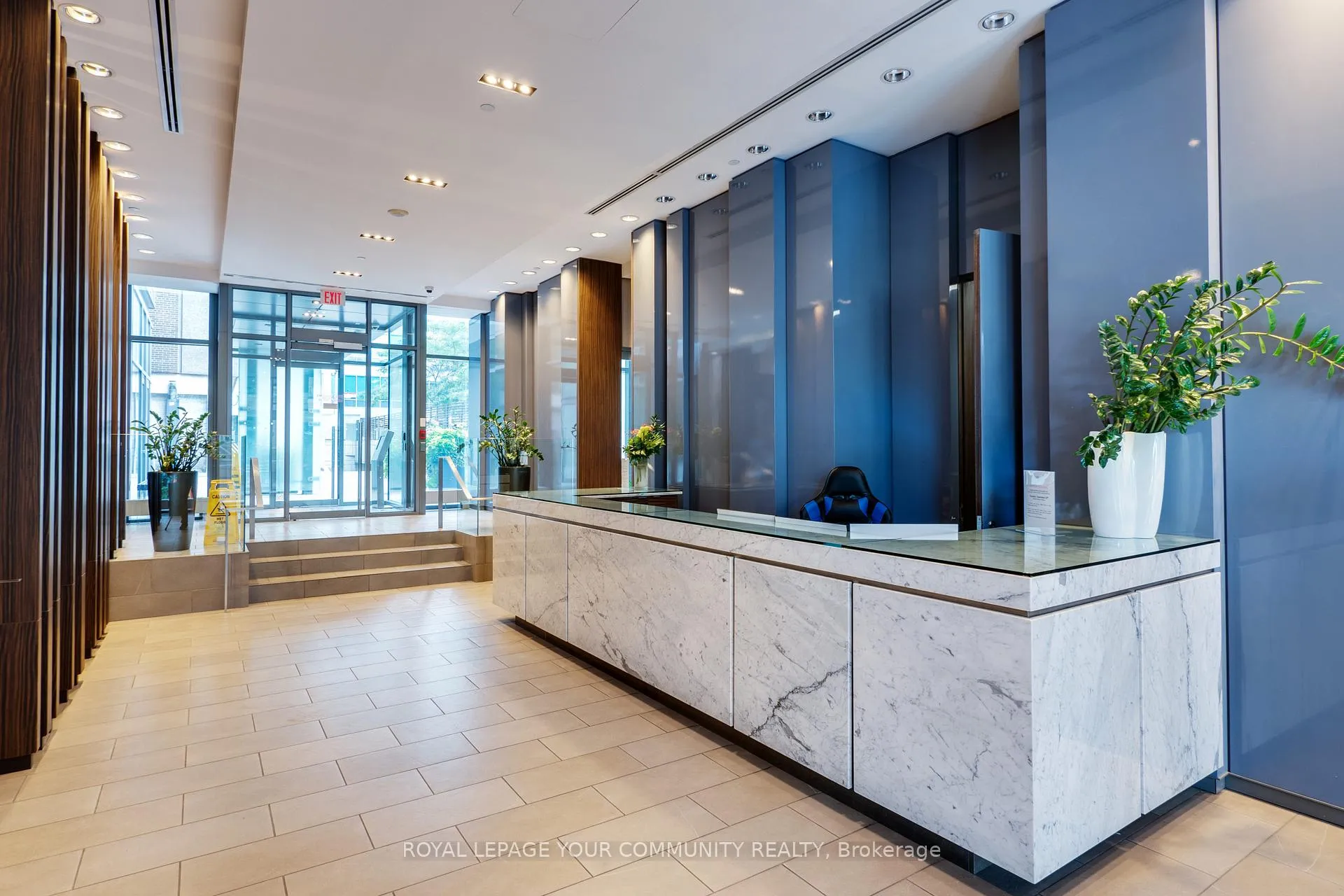 Photo 3 of Unit 707, 33 Lombard Street, Toronto, Bay Street Corridor — HOMEH