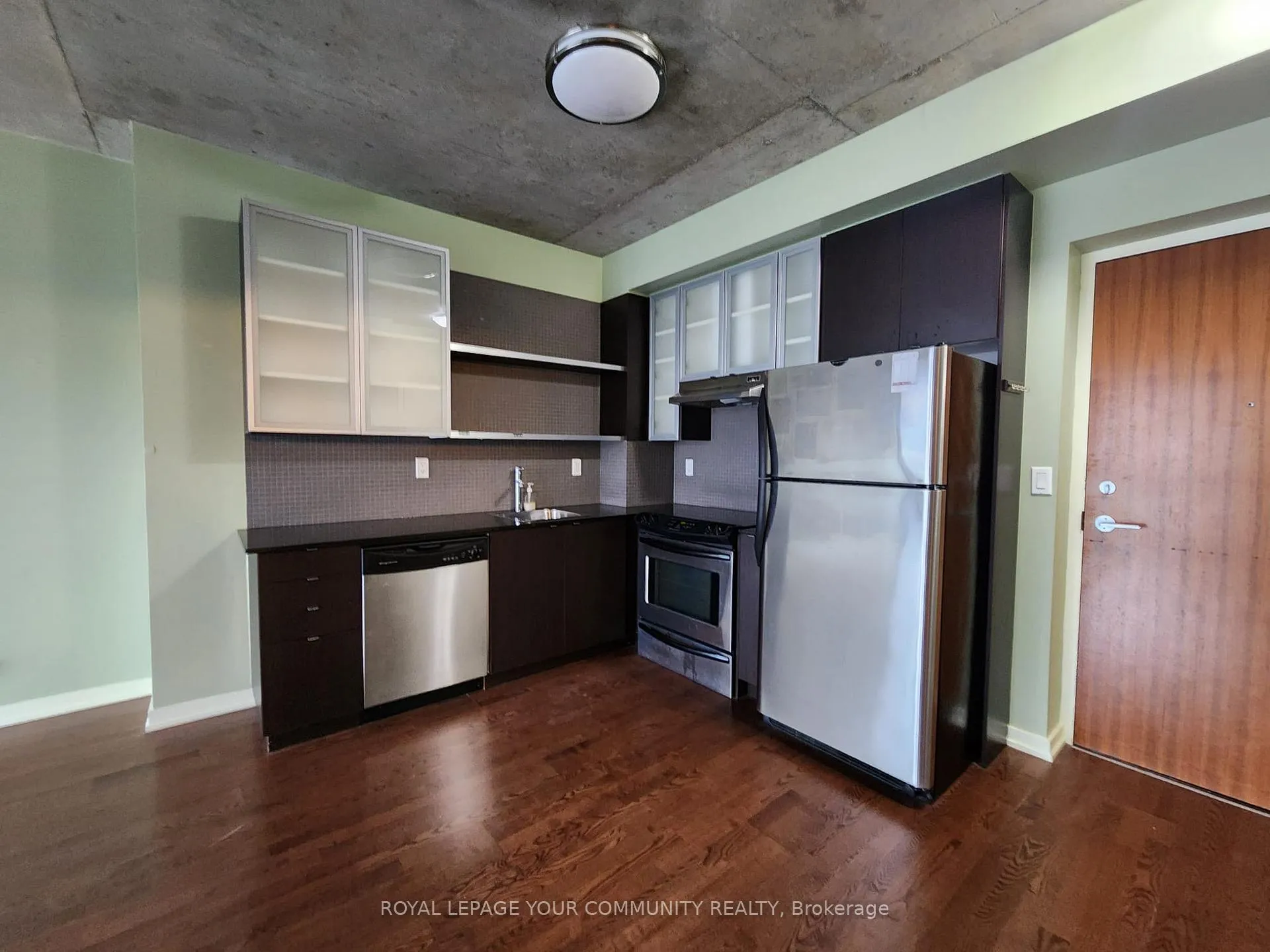Photo 5 of Unit 707, 33 Lombard Street, Toronto, Bay Street Corridor — HOMEH