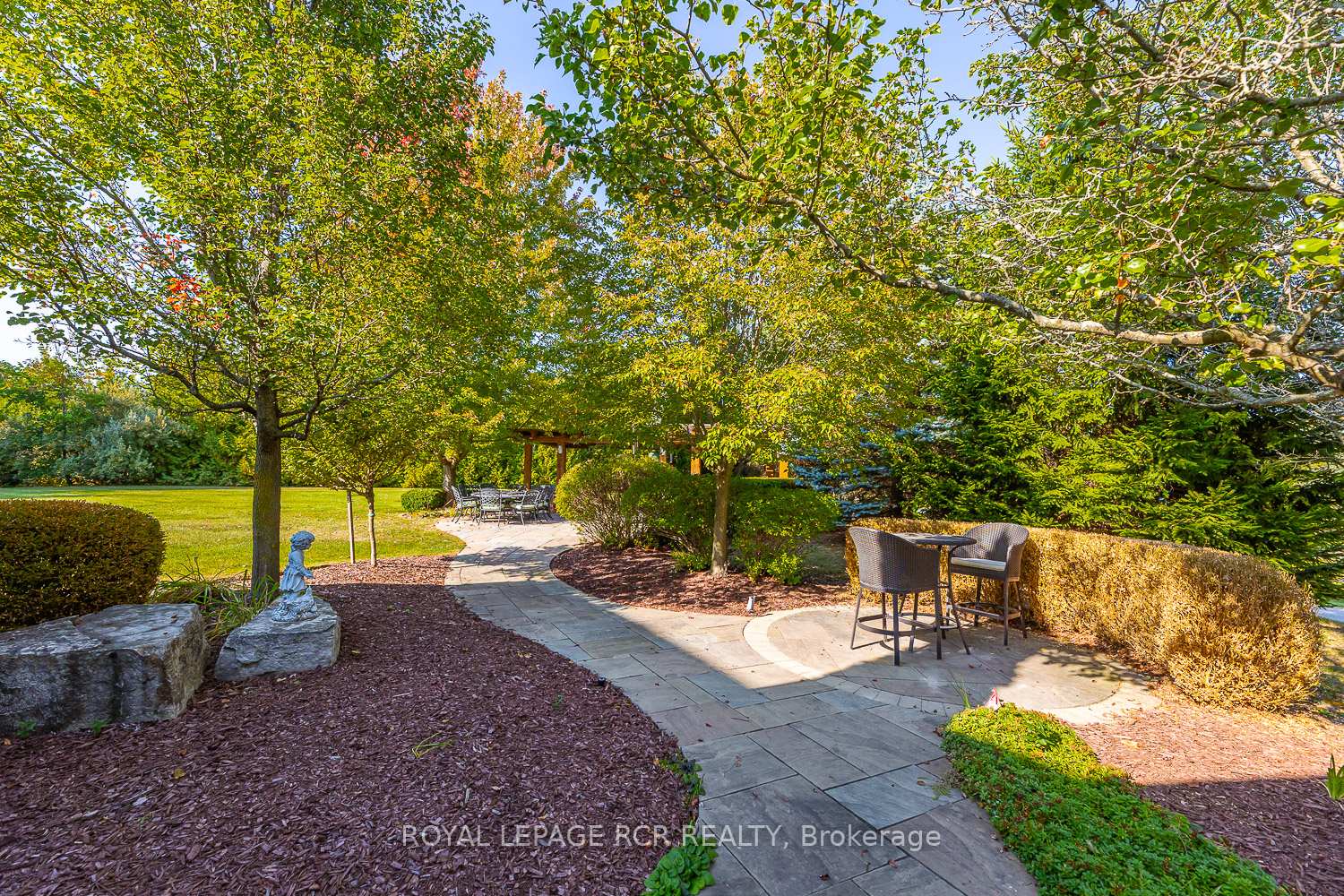 Photo 9 of 36 Matson Drive, Caledon, Palgrave — HOMEH