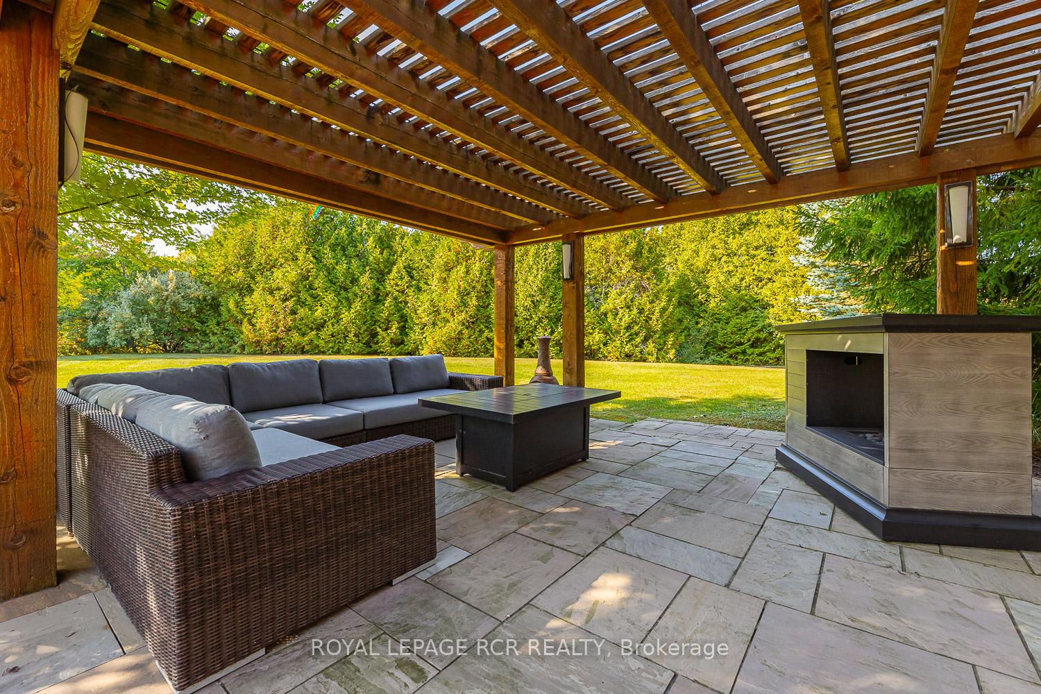 Photo 15 of 36 Matson Drive, Caledon, Palgrave — HOMEH