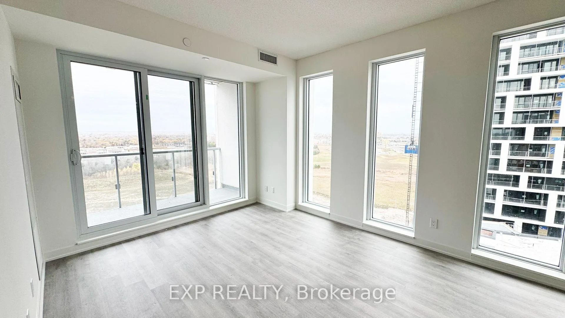 Photo 5 of Unit 1711, 292 Verdale Crossing, Markham, Unionville — HOMEH