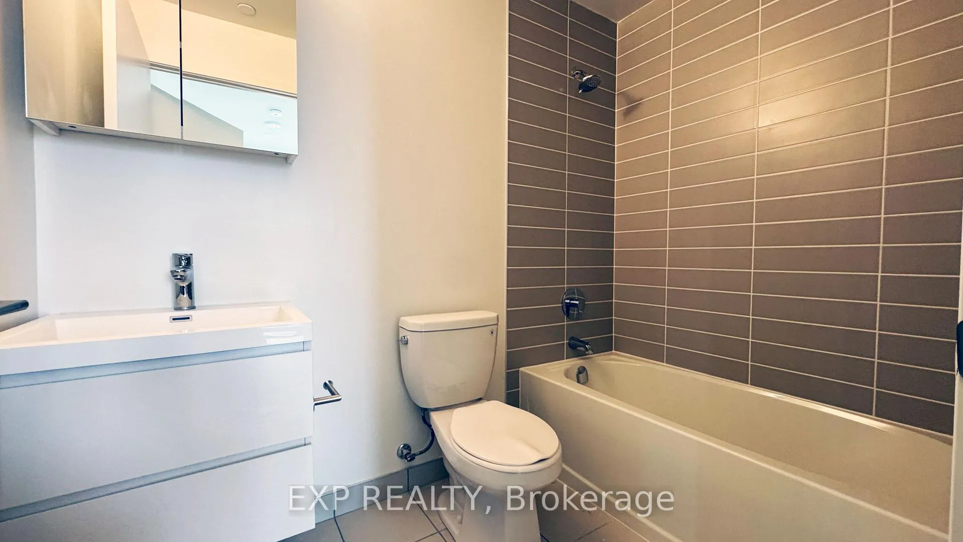 Photo 10 of Unit 1711, 292 Verdale Crossing, Markham, Unionville — HOMEH