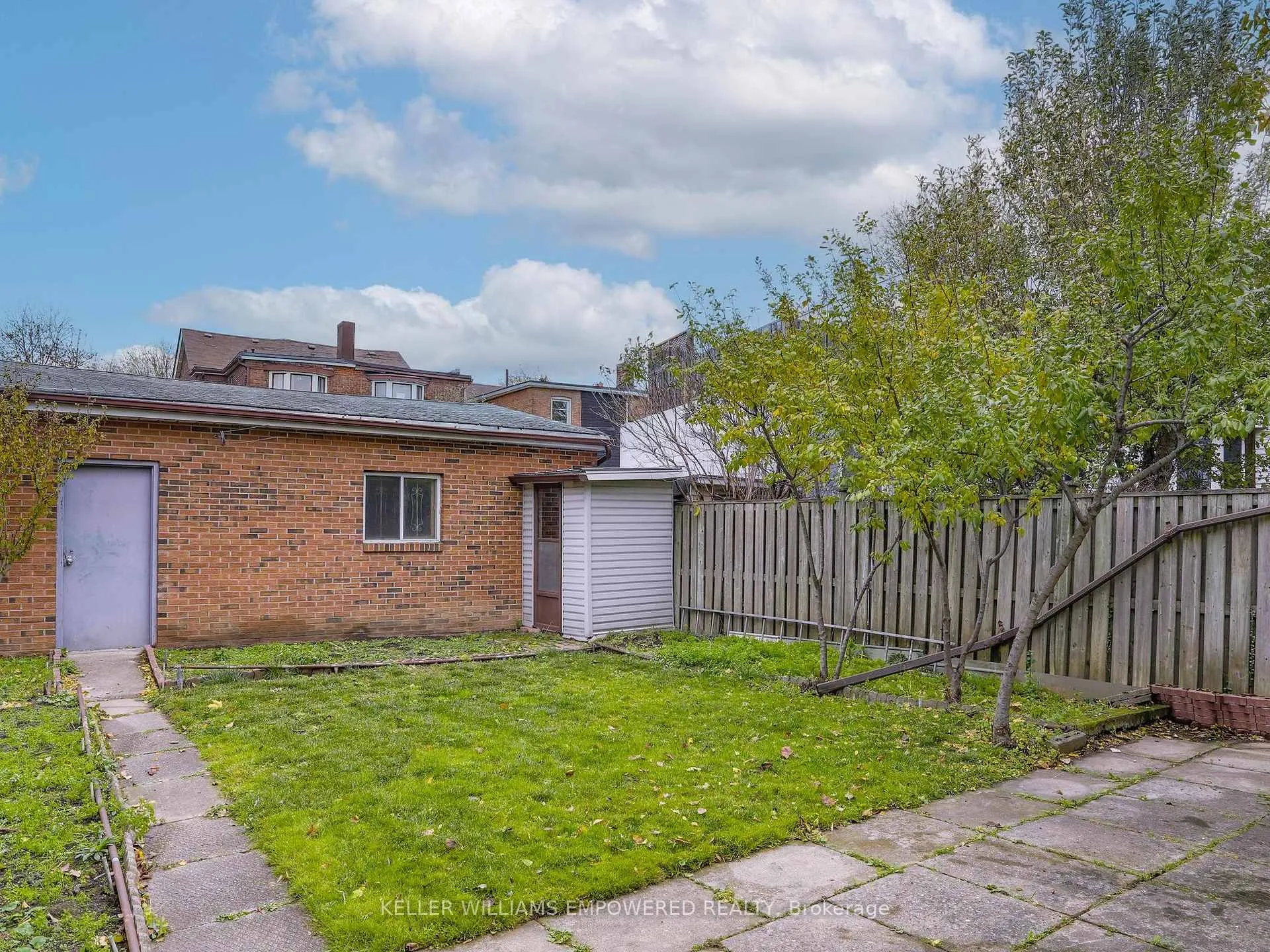 Photo 4 of 30 Carus Avenue, Toronto, Wychwood — HOMEH
