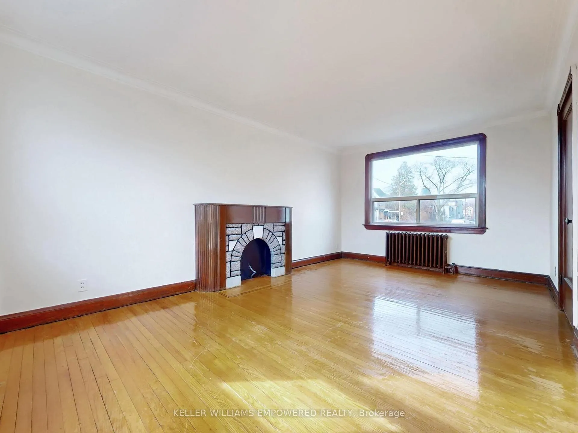 Photo 7 of 30 Carus Avenue, Toronto, Wychwood — HOMEH