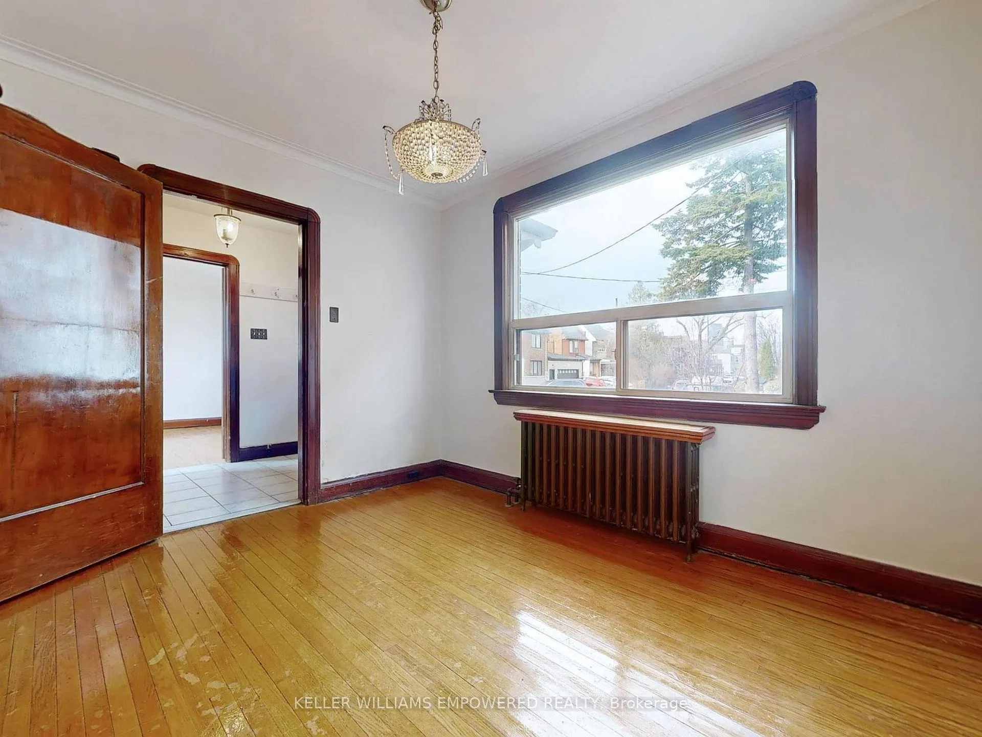 Photo 10 of 30 Carus Avenue, Toronto, Wychwood — HOMEH