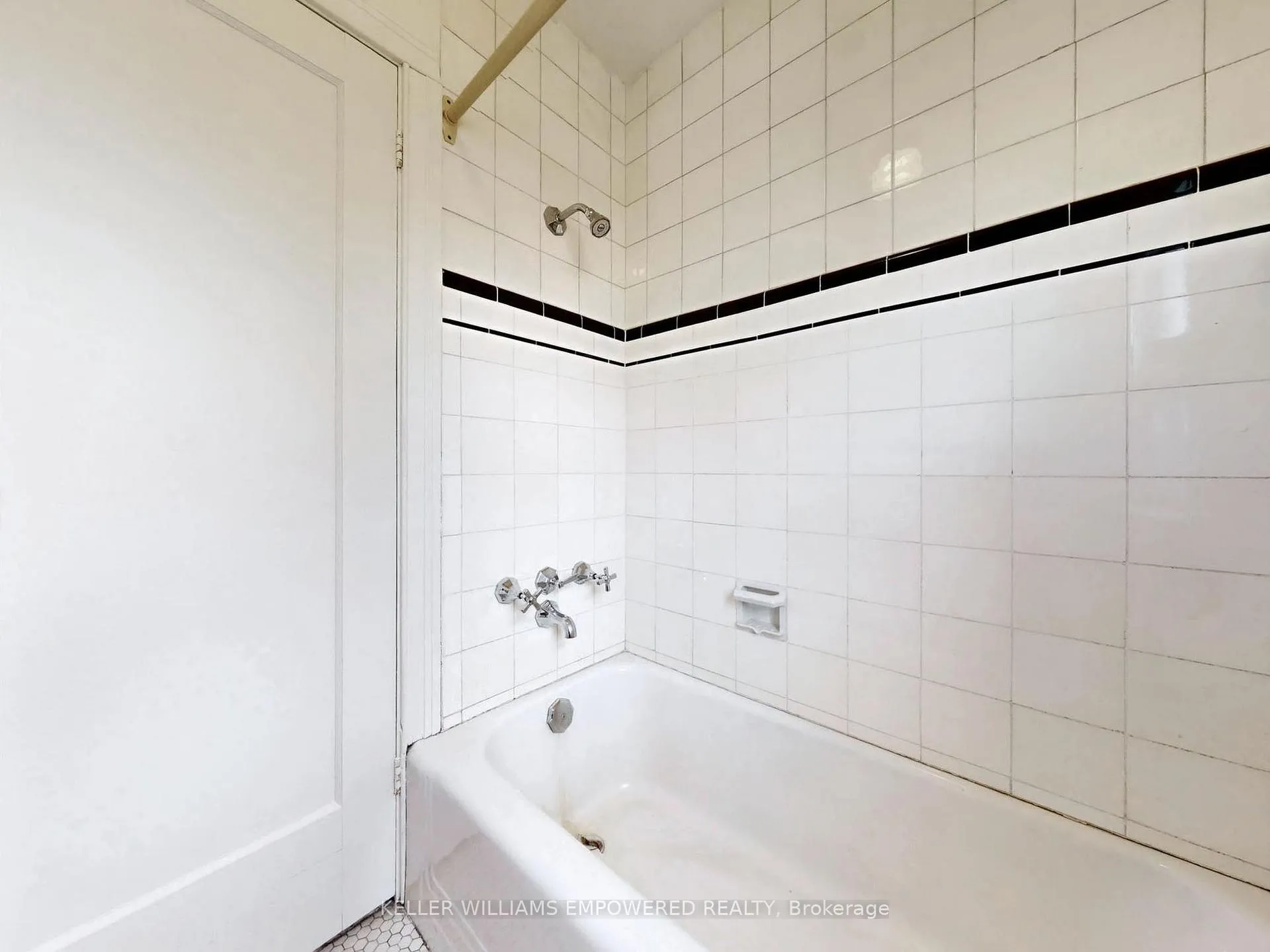 Photo 21 of 30 Carus Avenue, Toronto, Wychwood — HOMEH