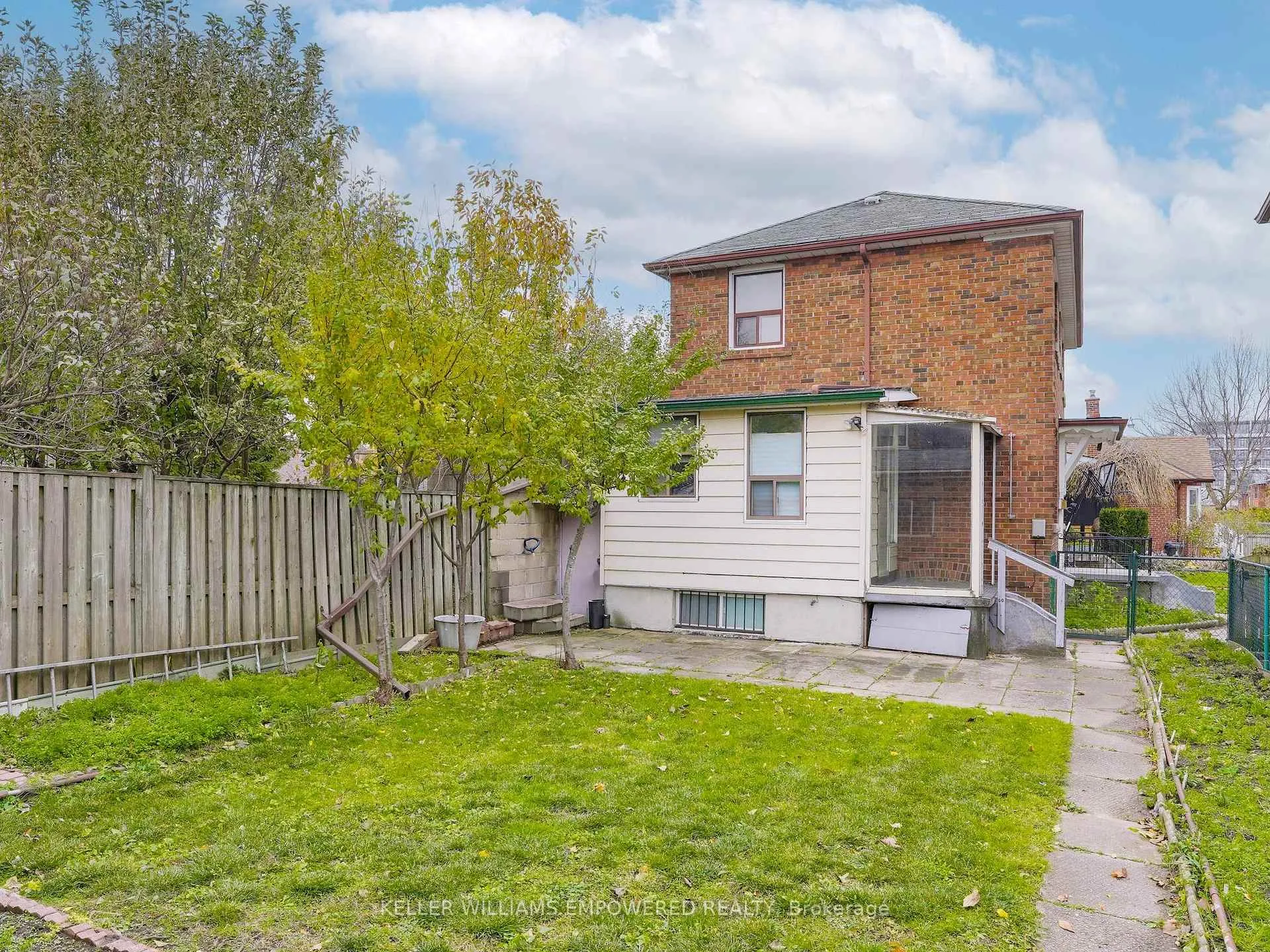 Photo 31 of 30 Carus Avenue, Toronto, Wychwood — HOMEH