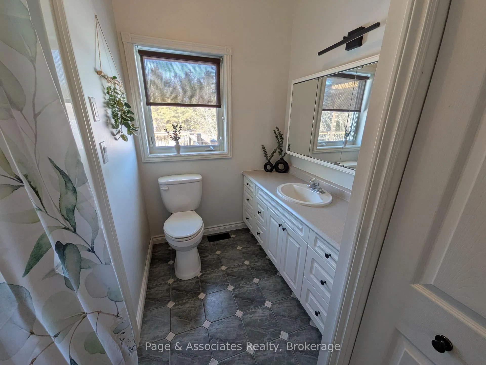 Photo 20 of 933 Arcand Road, West Nipissing, Sturgeon Falls — HOMEH