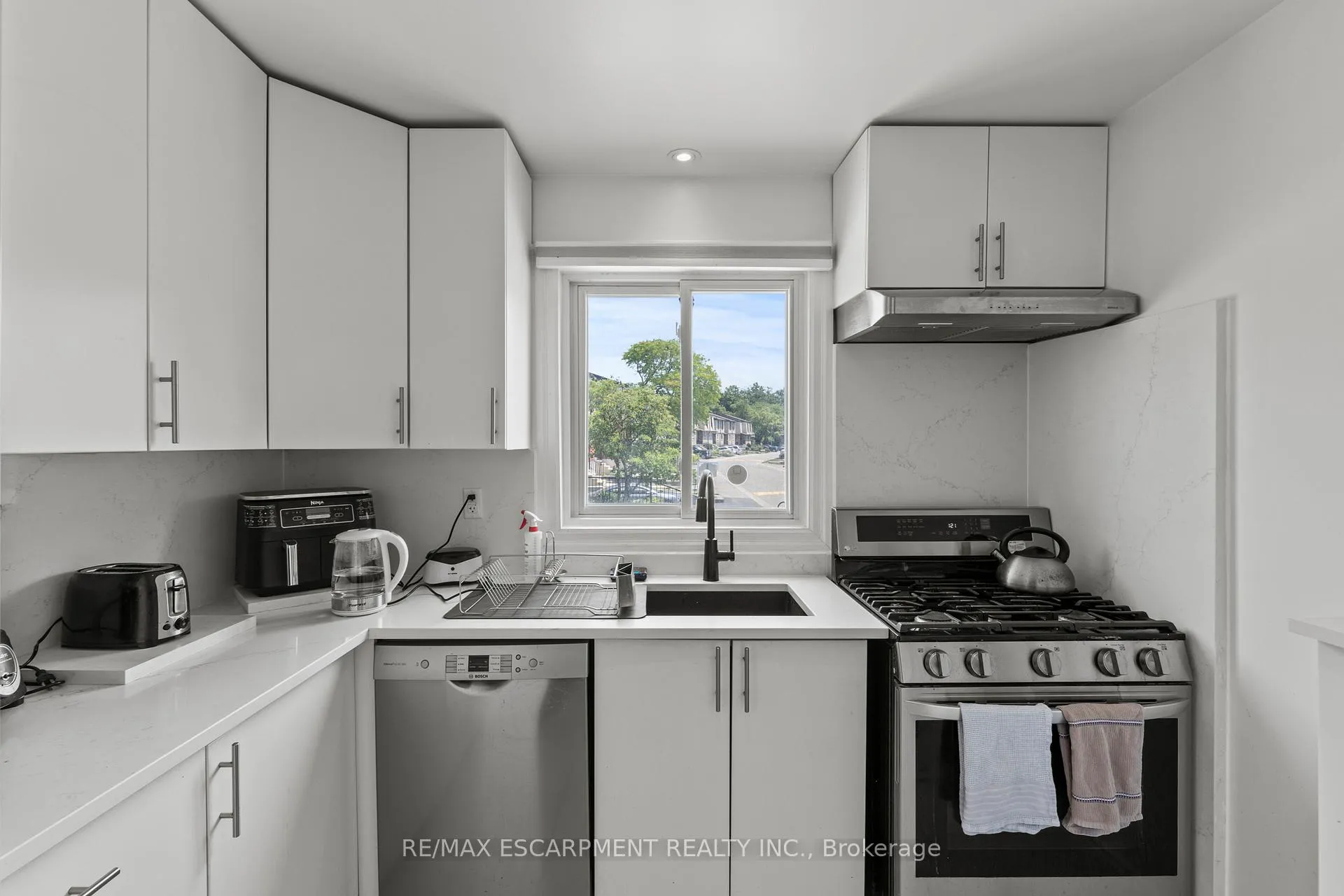 Photo 10 of Unit 8, 10 Angus Road, Hamilton, Vincent — HOMEH