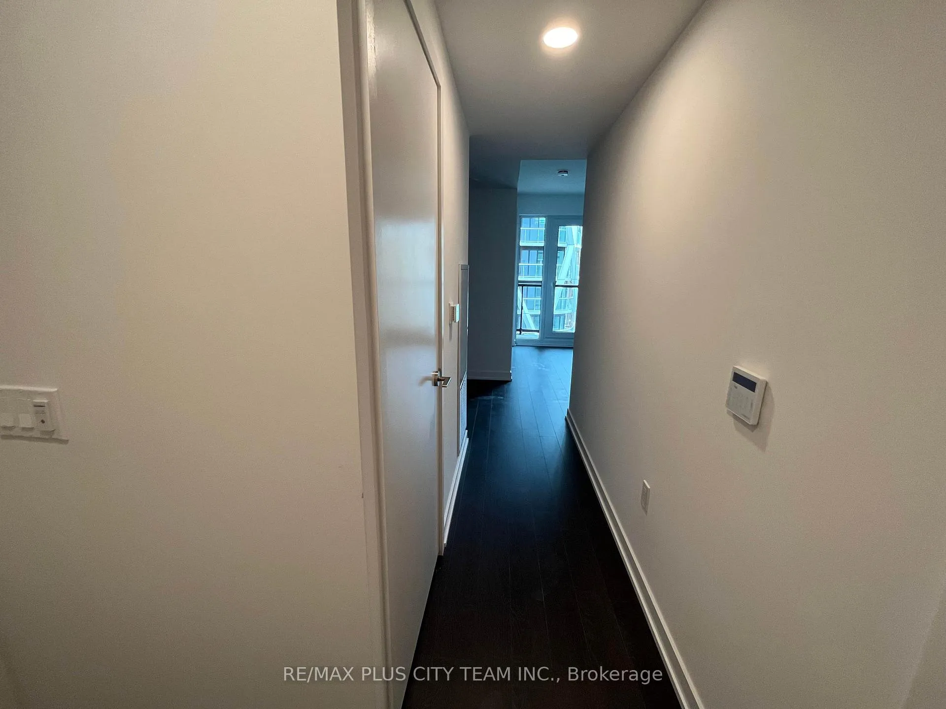 Photo 2 of Unit 1008, 238 Simcoe Street, Toronto, Kensington-Chinatown — HOMEH