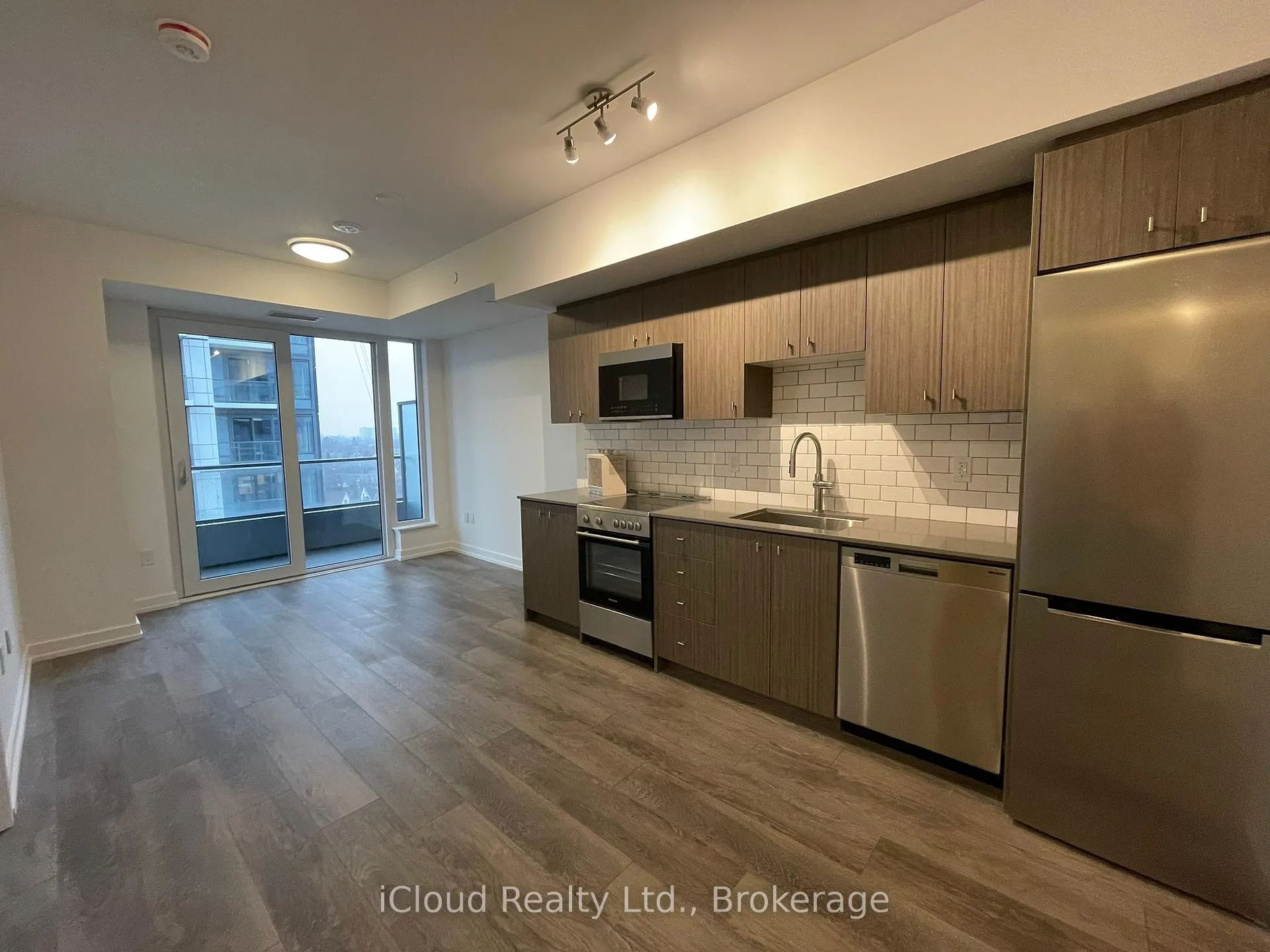Photo 10 of Unit 714, 15 Wellington Street N, Waterloo — HOMEH