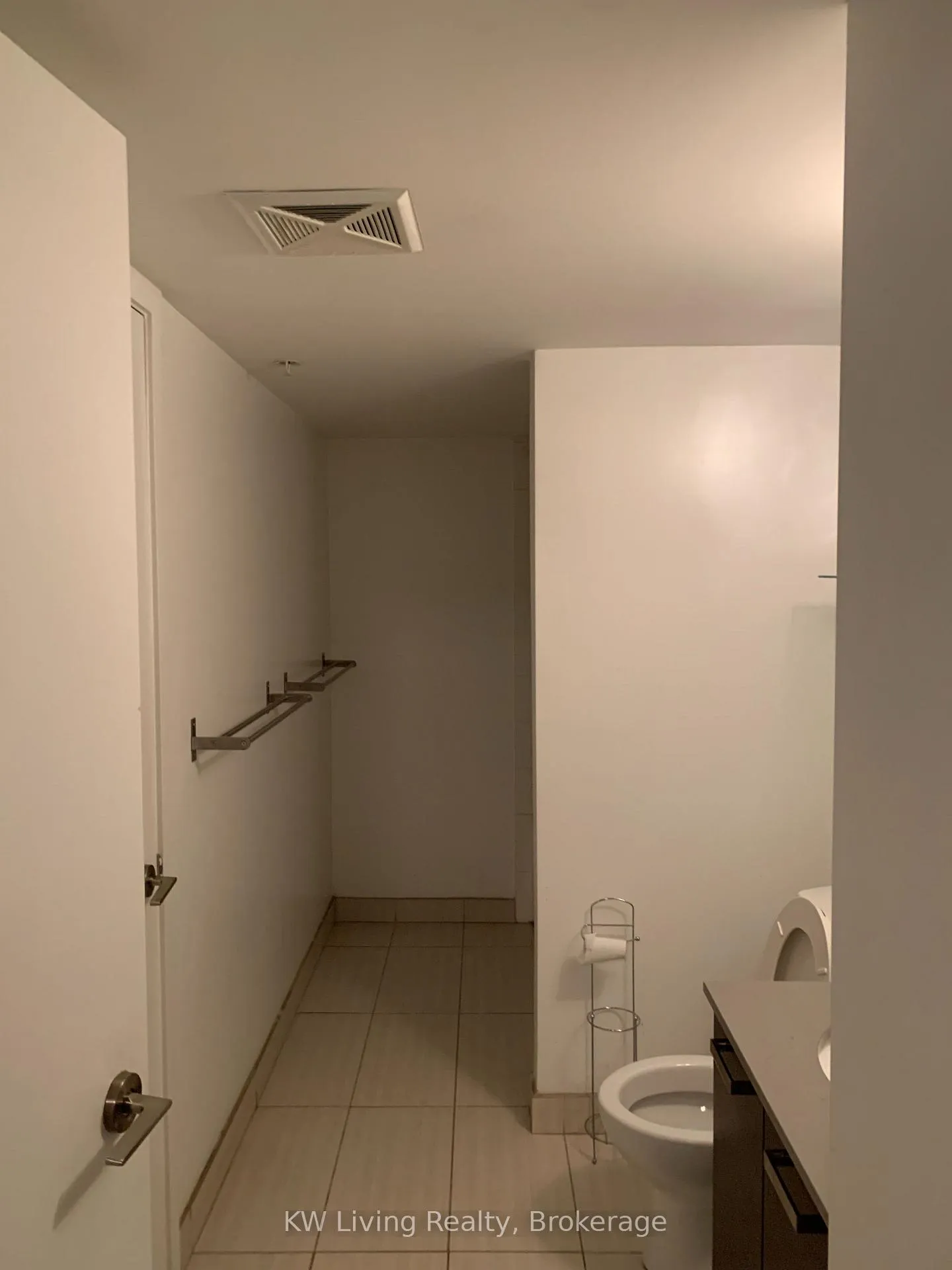 Photo 7 of Unit 321, 68 Abell Street, Toronto, Little Portugal — HOMEH