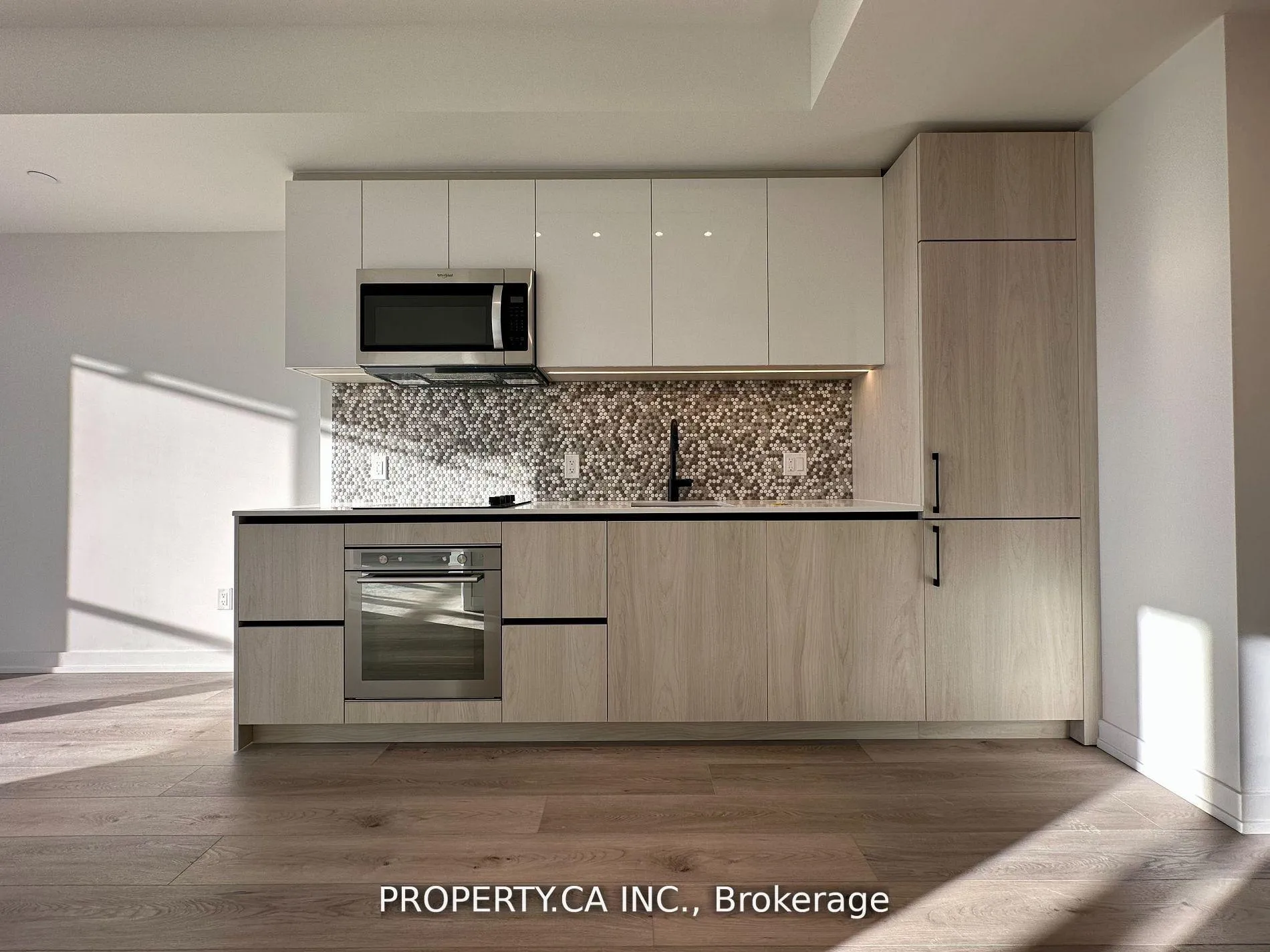 Photo 3 of Unit 608, 150 Logan Avenue, Toronto, South Riverdale — HOMEH