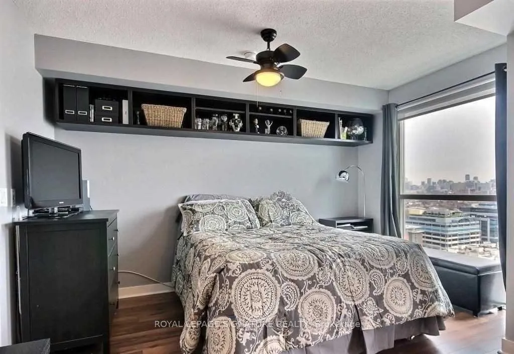 Photo 4 of Unit 1809, 80 Western Battery Road, Toronto, Niagara — HOMEH