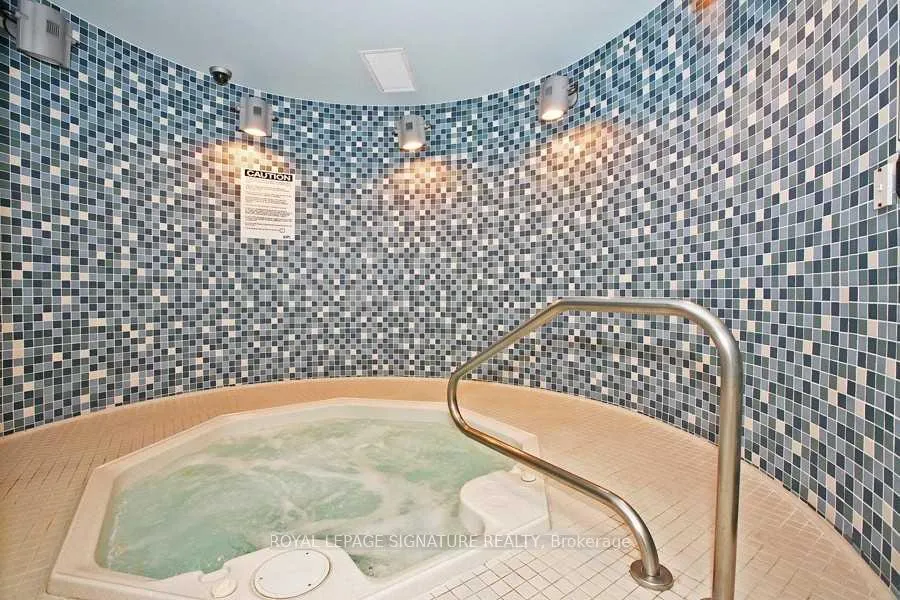 Photo 15 of Unit 1809, 80 Western Battery Road, Toronto, Niagara — HOMEH