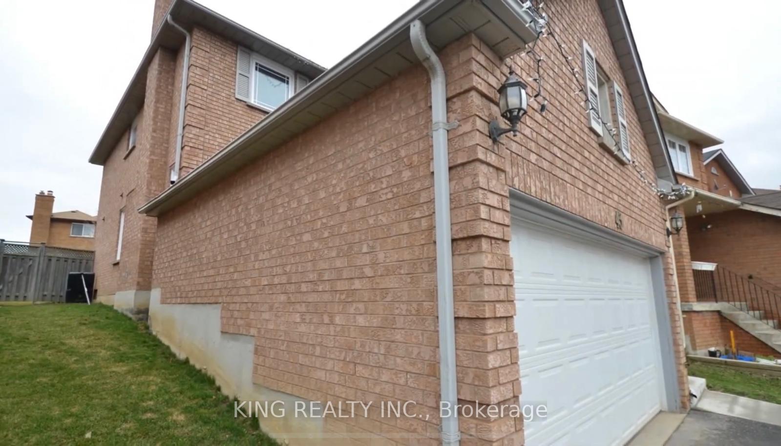 Photo 22 of 43 Cranberry Crescent, Brampton, Fletcher's Creek South — HOMEH