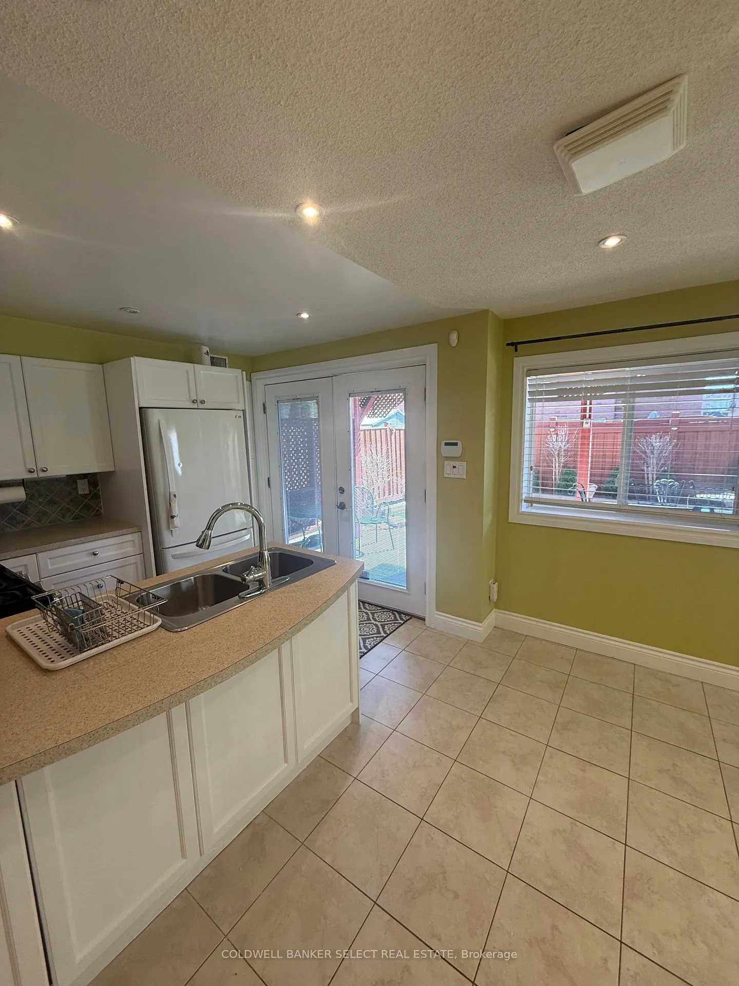 Photo 1 of Unit Lower, 13 Gray Park Drive, Caledon, Bolton West — HOMEH