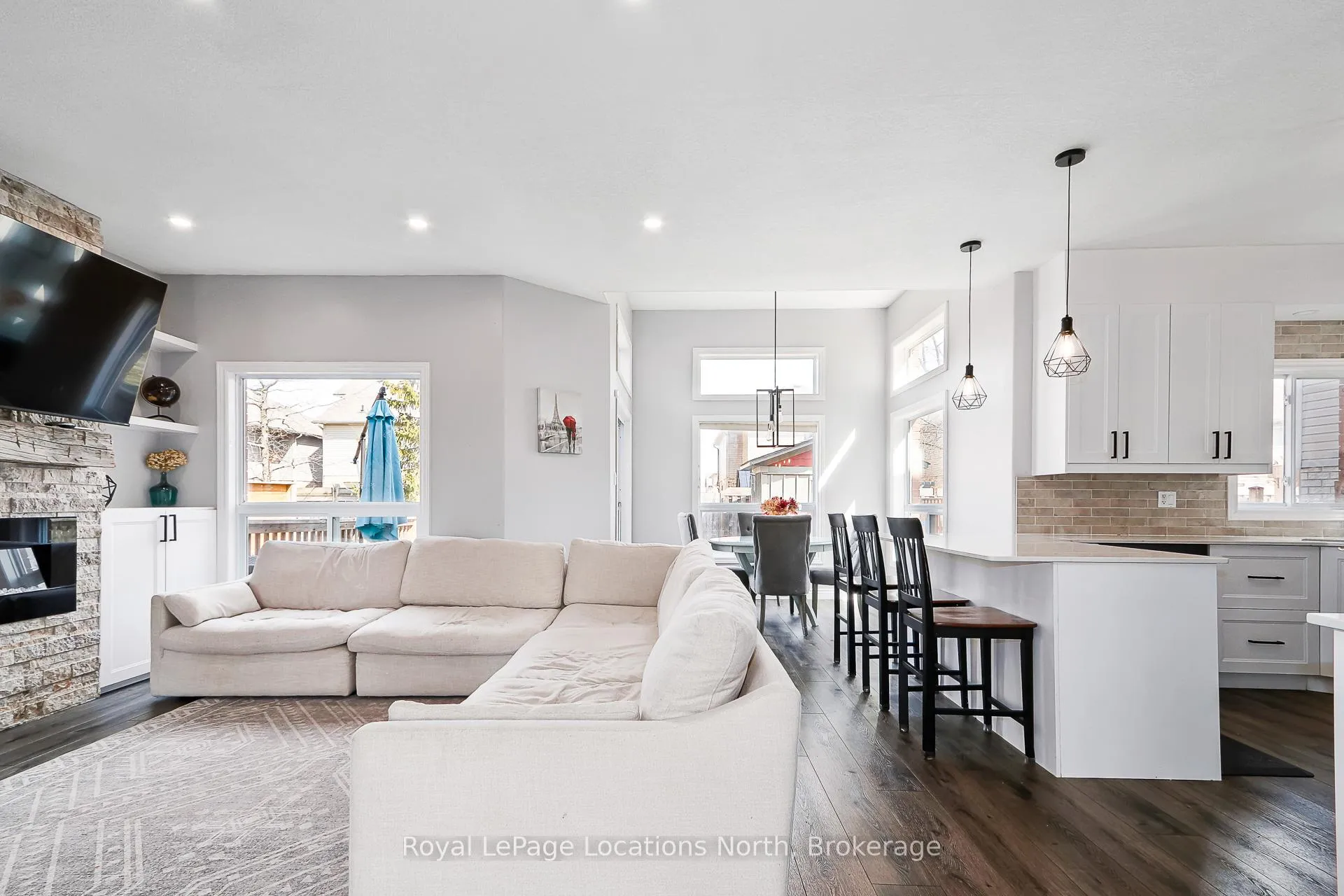 Photo 4 of 325 Holden Street, Collingwood — HOMEH