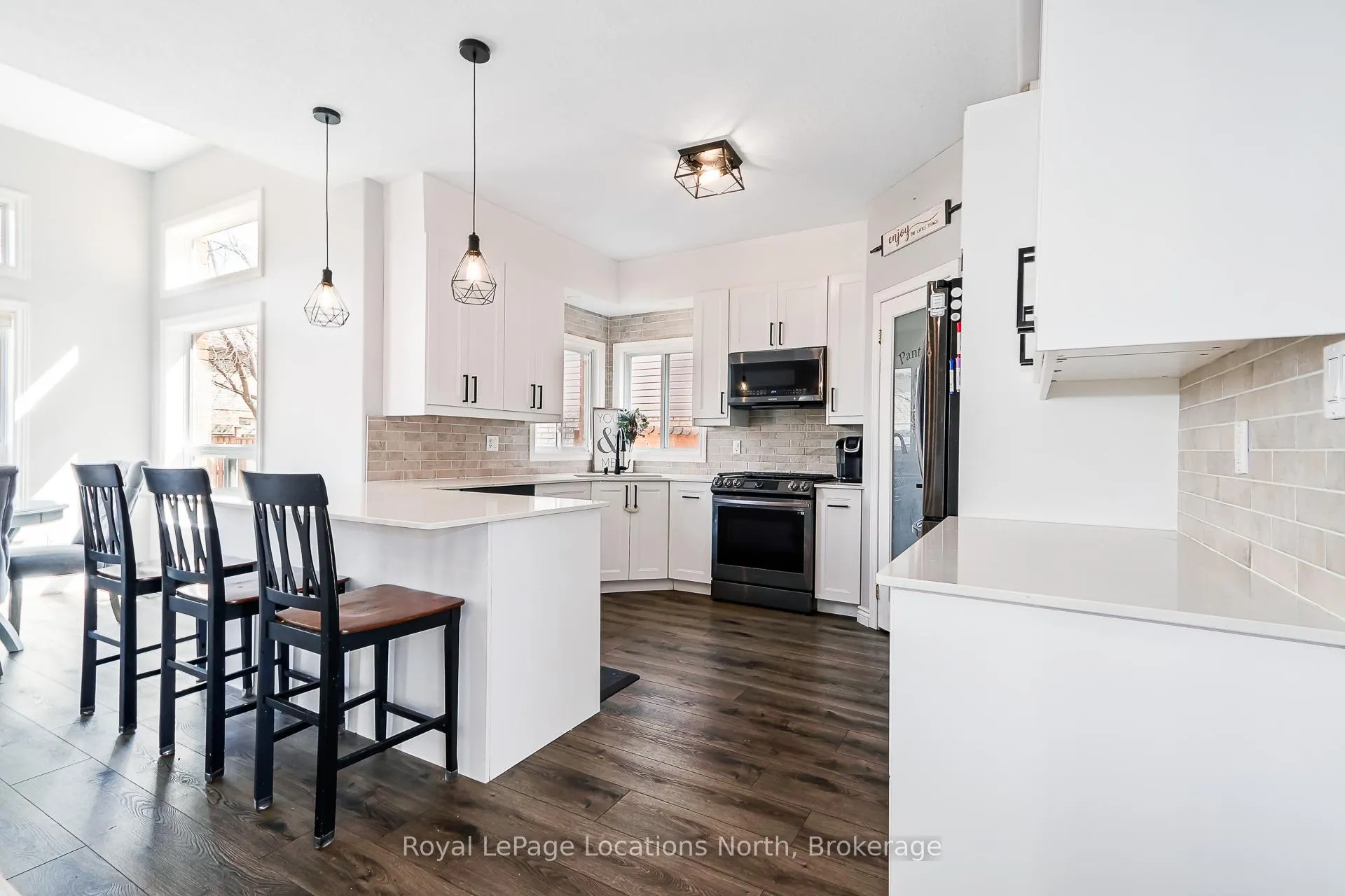 Photo 5 of 325 Holden Street, Collingwood — HOMEH
