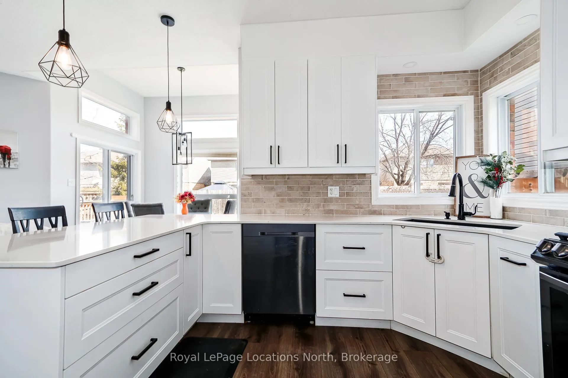 Photo 6 of 325 Holden Street, Collingwood — HOMEH