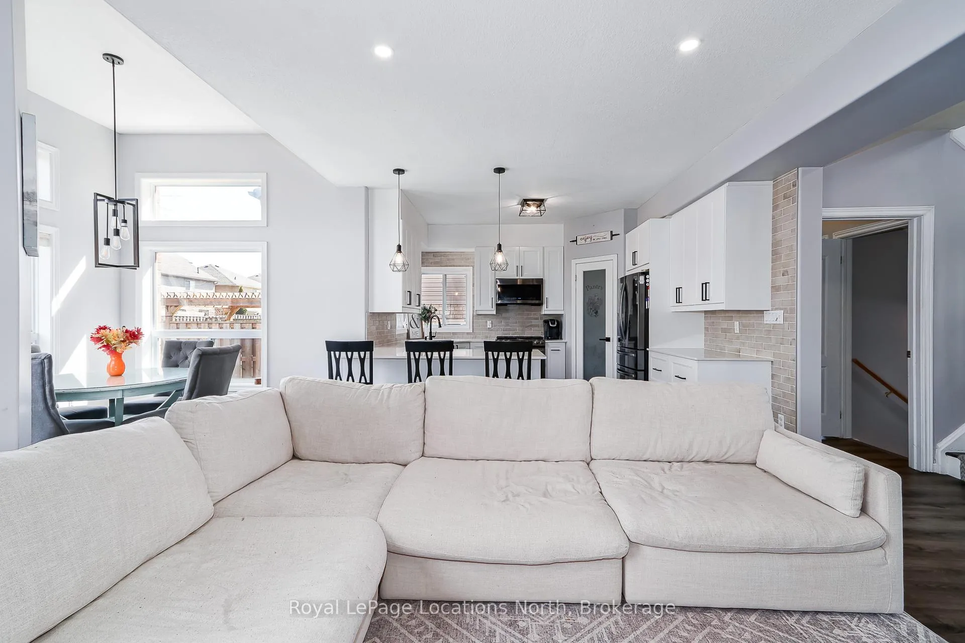 Photo 9 of 325 Holden Street, Collingwood — HOMEH