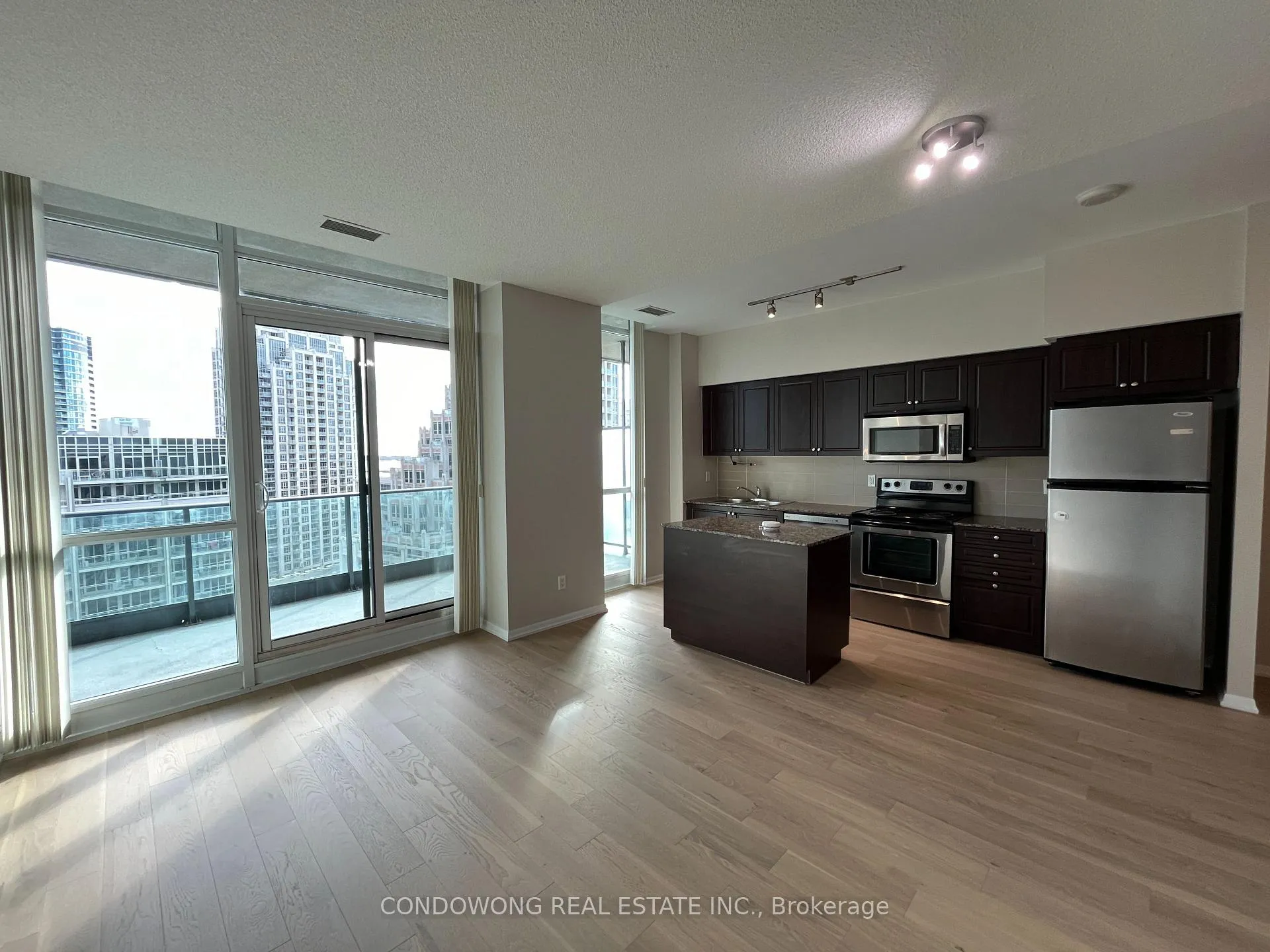 Photo 2 of Unit 1669, 209 Fort York Boulevard, Toronto, Waterfront Communities — HOMEH