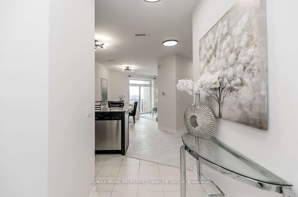 Photo 5 of Unit 417, 7325 Markham Road, Markham, Cedarwood — HOMEH
