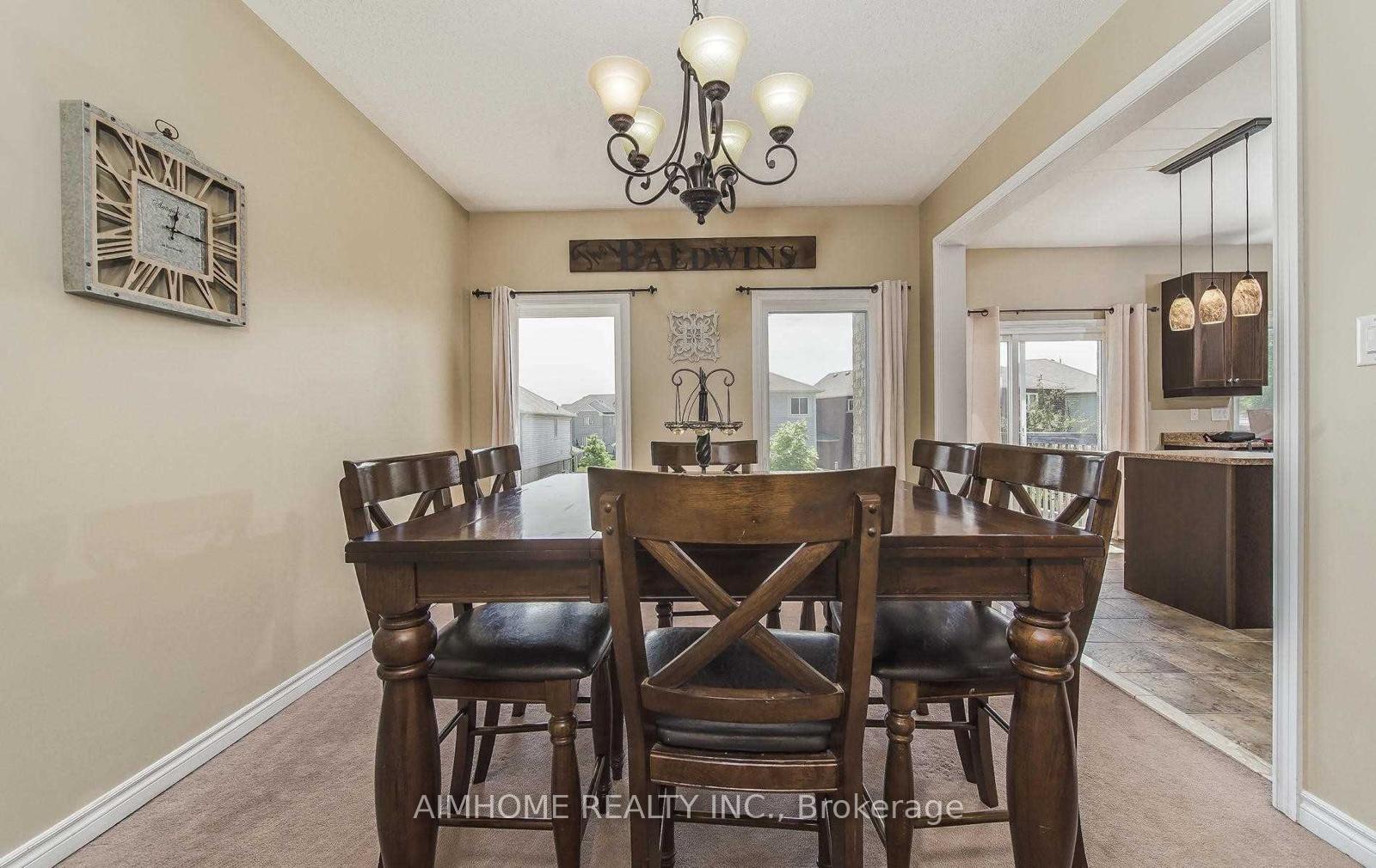 Photo 4 of 67 Lobb Court, Clarington, Bowmanville — HOMEH