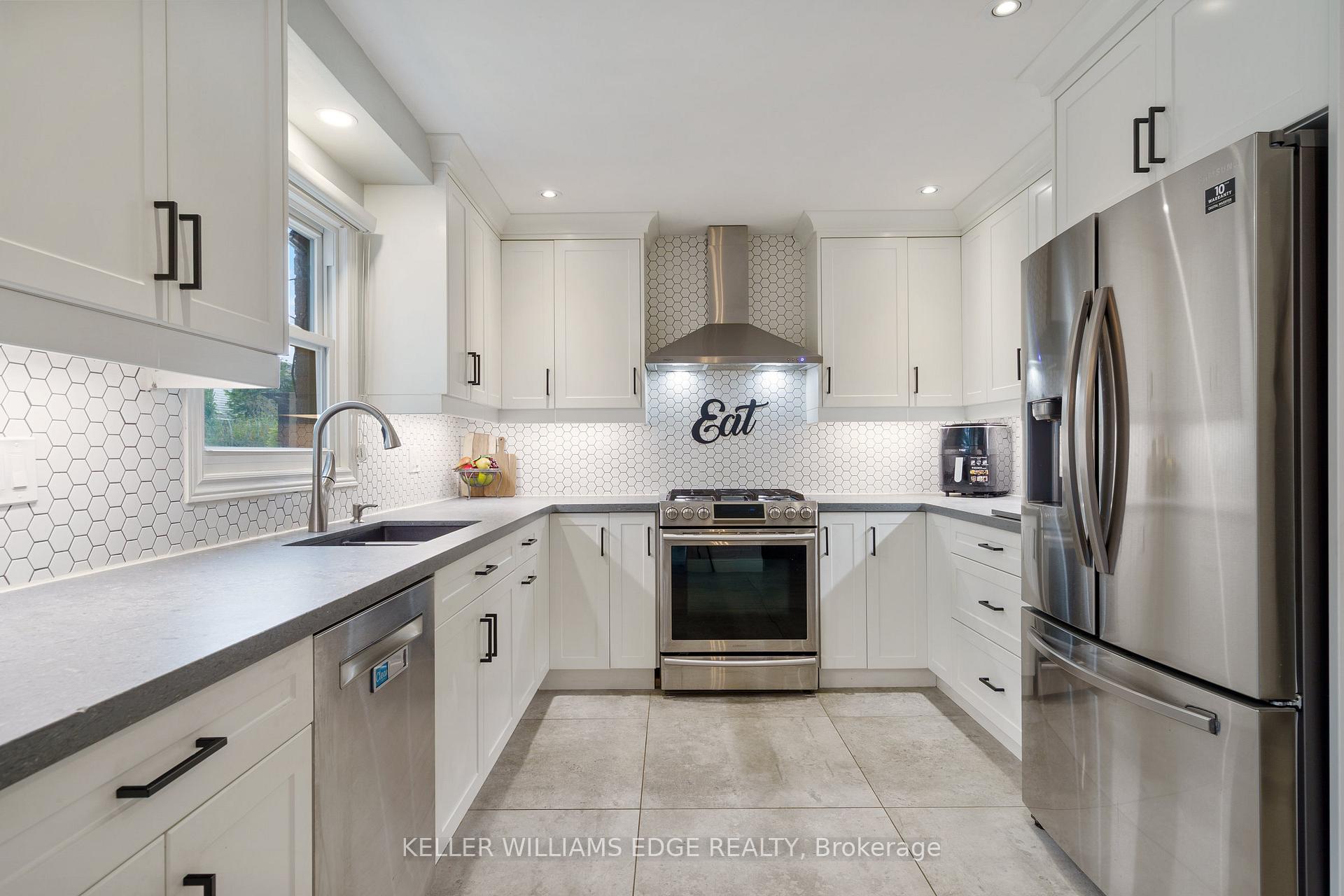 Photo 10 of 3214 Tania Crescent, Burlington, Headon — HOMEH