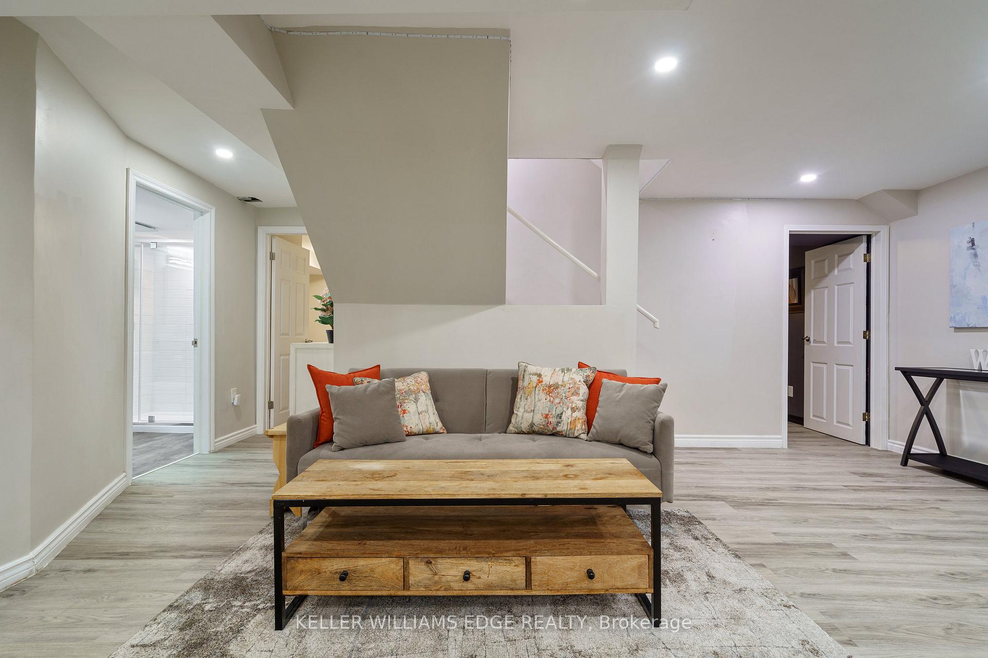 Photo 34 of 3214 Tania Crescent, Burlington, Headon — HOMEH