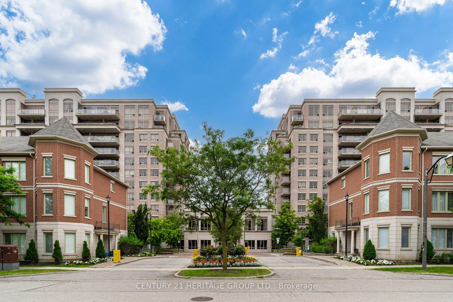 Photo 1 of Unit 1005, 39 Galleria Parkway, Markham, Commerce Valley — HOMEH
