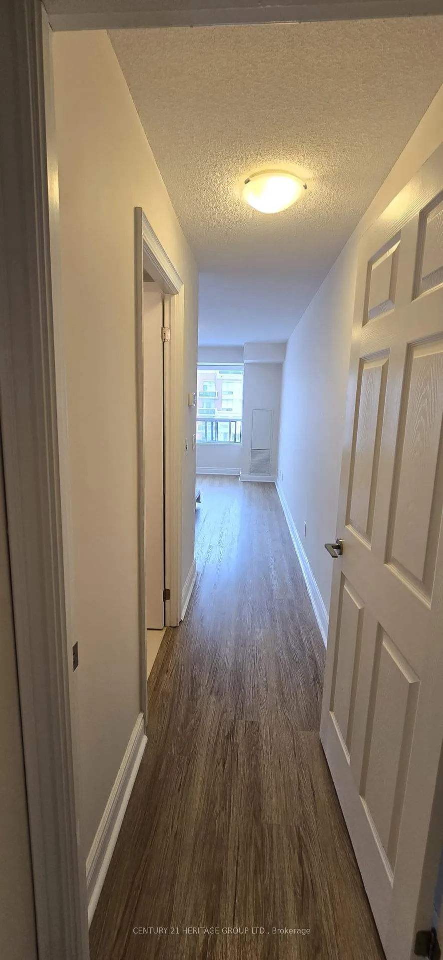 Photo 8 of Unit 1005, 39 Galleria Parkway, Markham, Commerce Valley — HOMEH