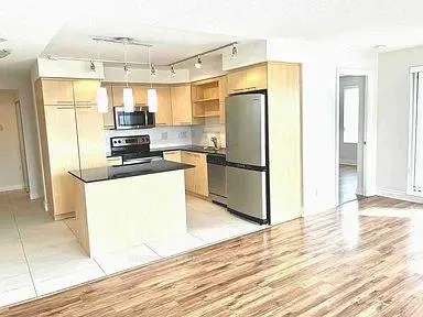 Photo 13 of Unit 1005, 39 Galleria Parkway, Markham, Commerce Valley — HOMEH