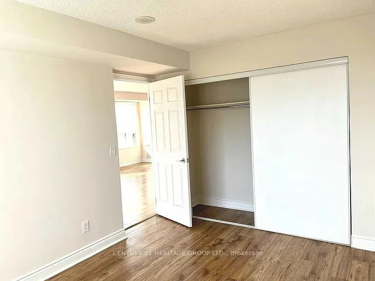 Photo 16 of Unit 1005, 39 Galleria Parkway, Markham, Commerce Valley — HOMEH