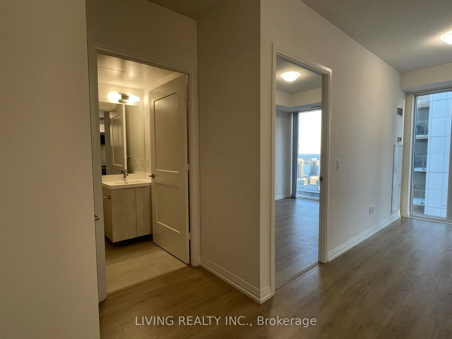 Photo 13 of Unit 4820, 28 Widmer Street, Toronto, Waterfront Communities — HOMEH