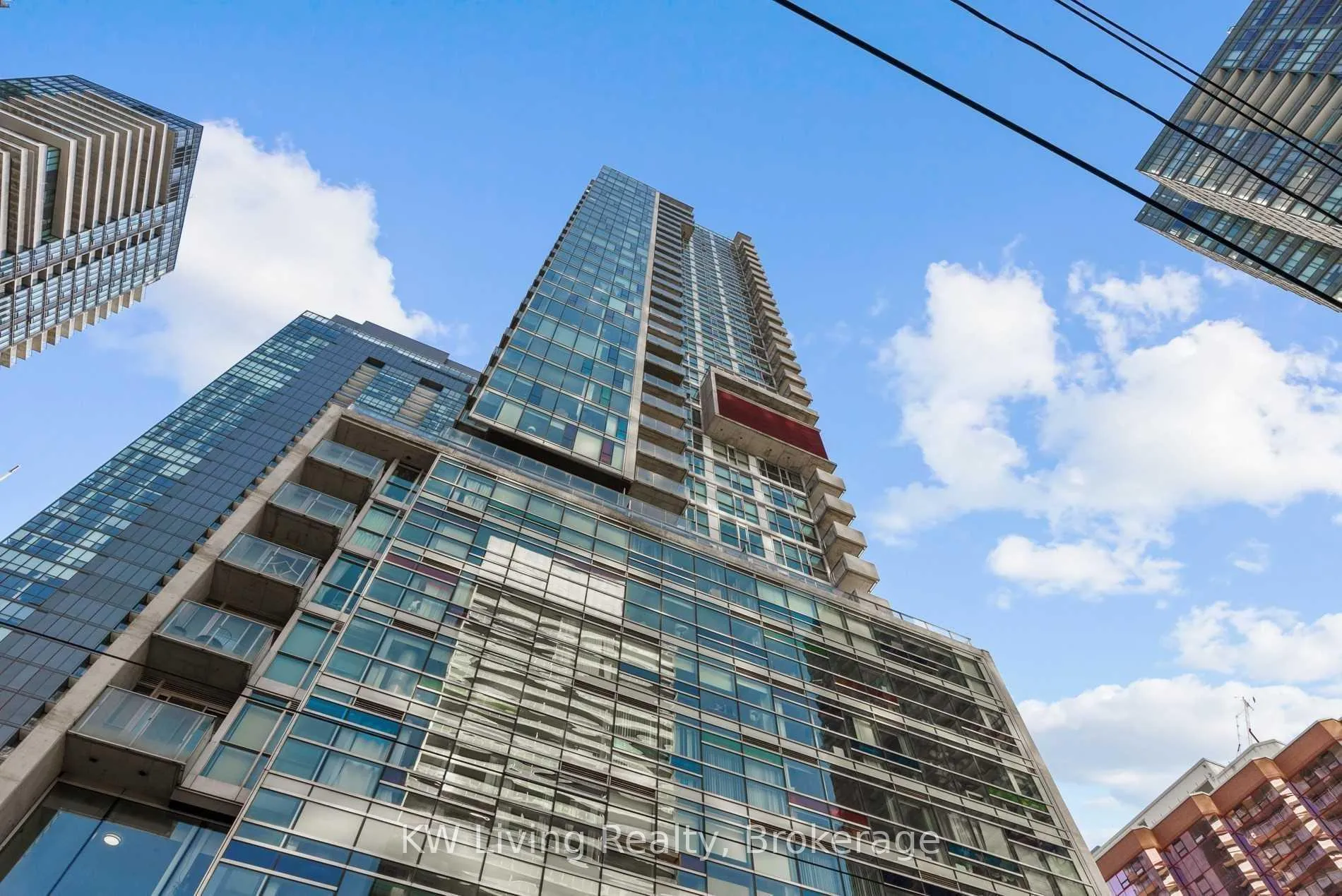 Front of Unit 1204, 375 King Street W