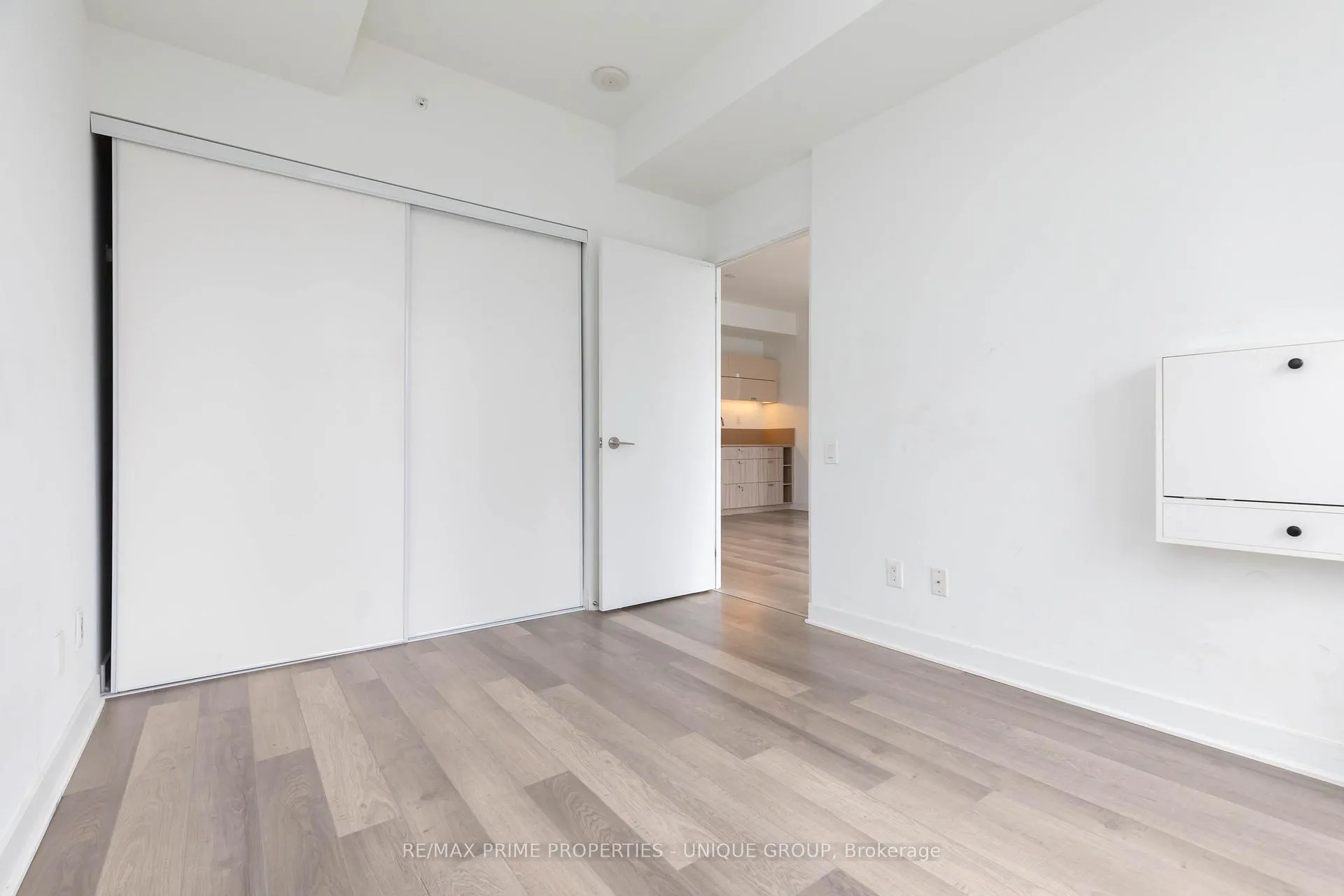 Photo 17 of Unit 1605, 290 Adelaide Street, Toronto, Waterfront Communities — HOMEH