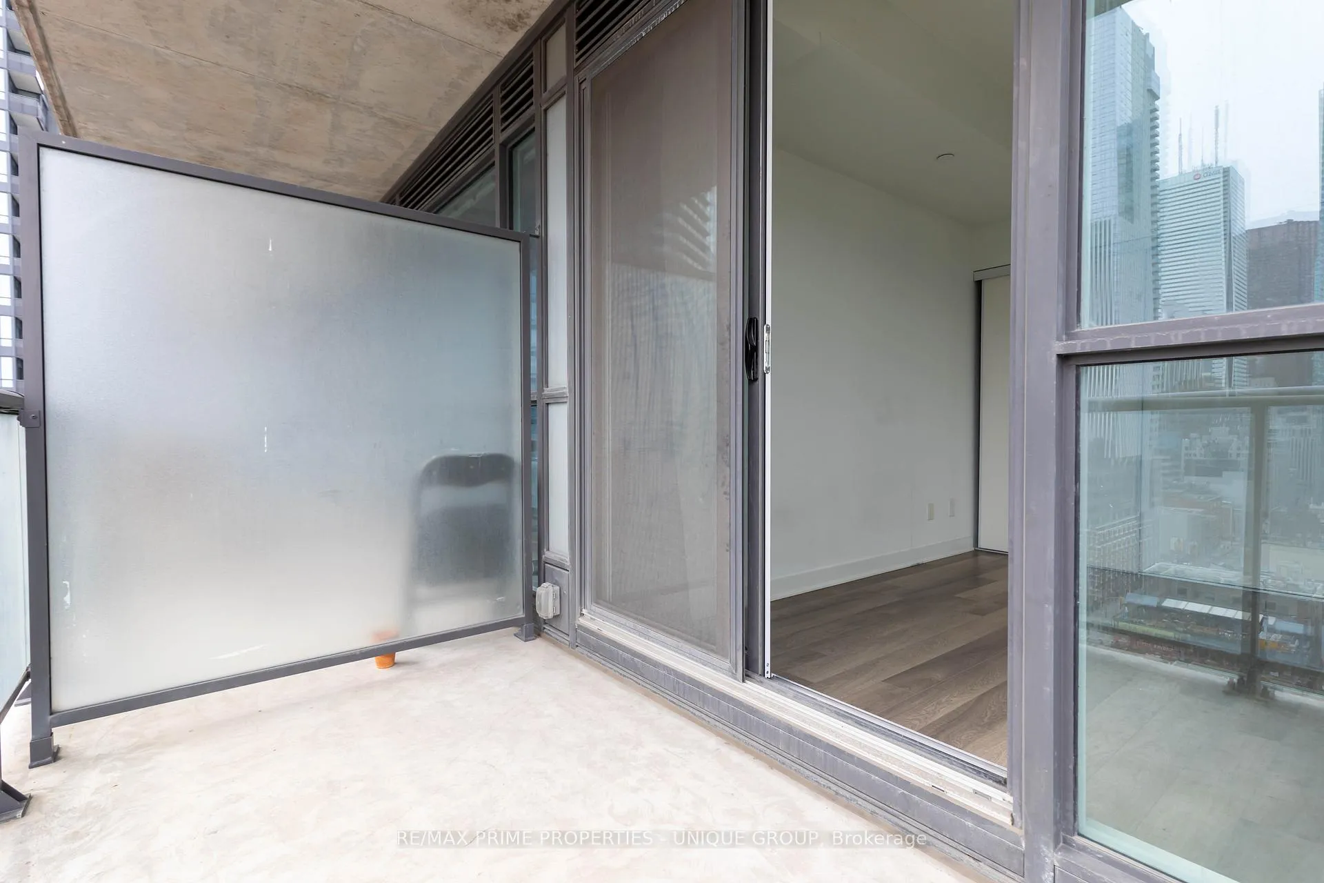 Photo 24 of Unit 1605, 290 Adelaide Street, Toronto, Waterfront Communities — HOMEH