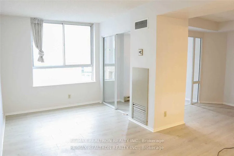 Photo 2 of Unit 1920, 711 Bay Street, Toronto, Bay Street Corridor — HOMEH